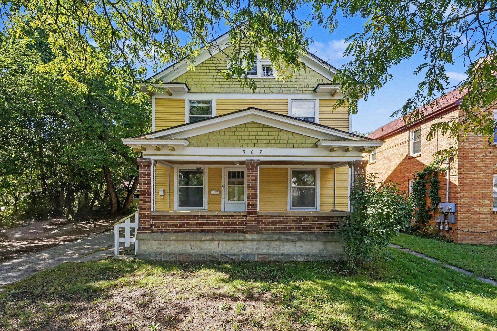 907 Kalamazoo Avenue SE Grand Rapids MI 49507