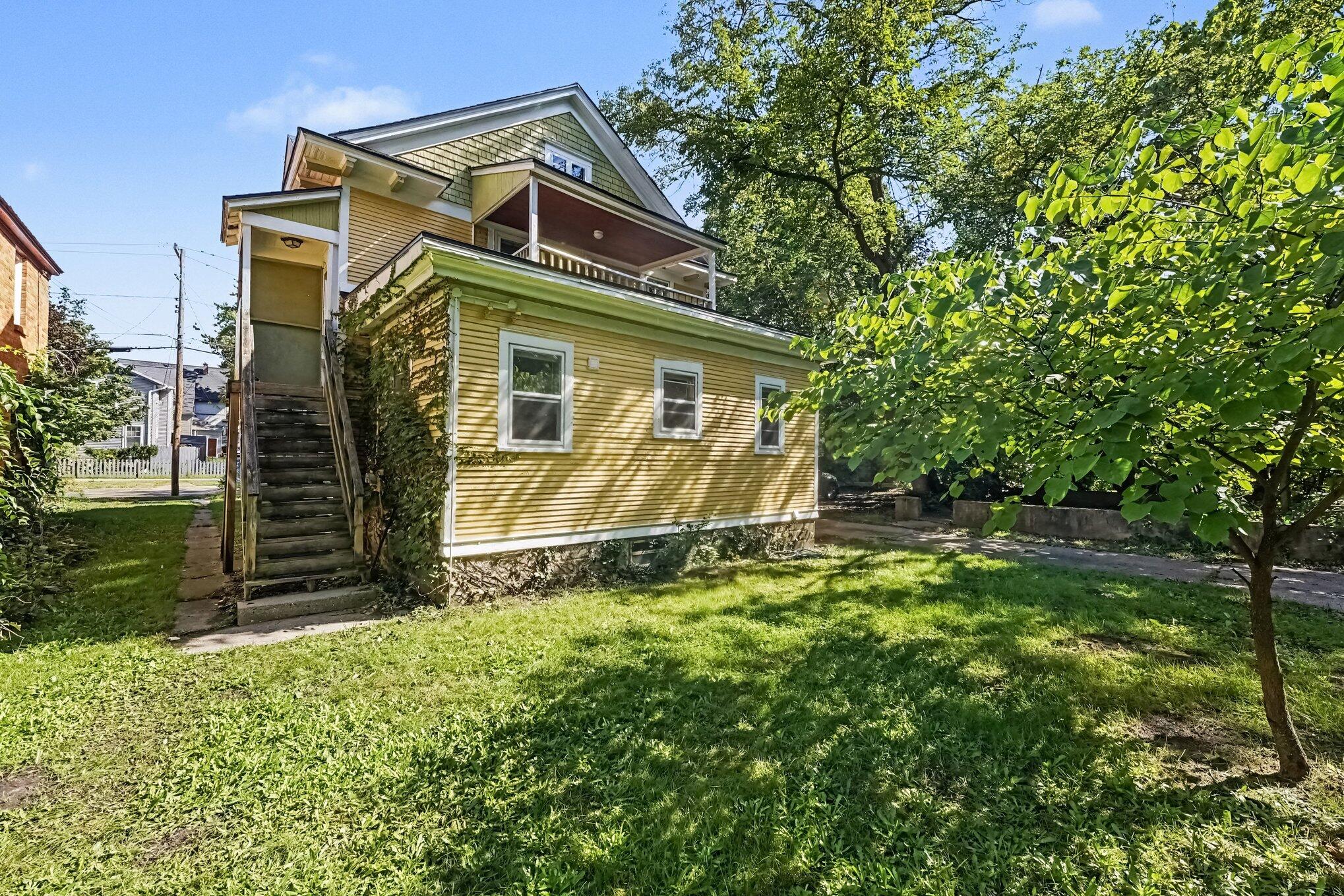 907 Kalamazoo Avenue SE Grand Rapids MI 49507
