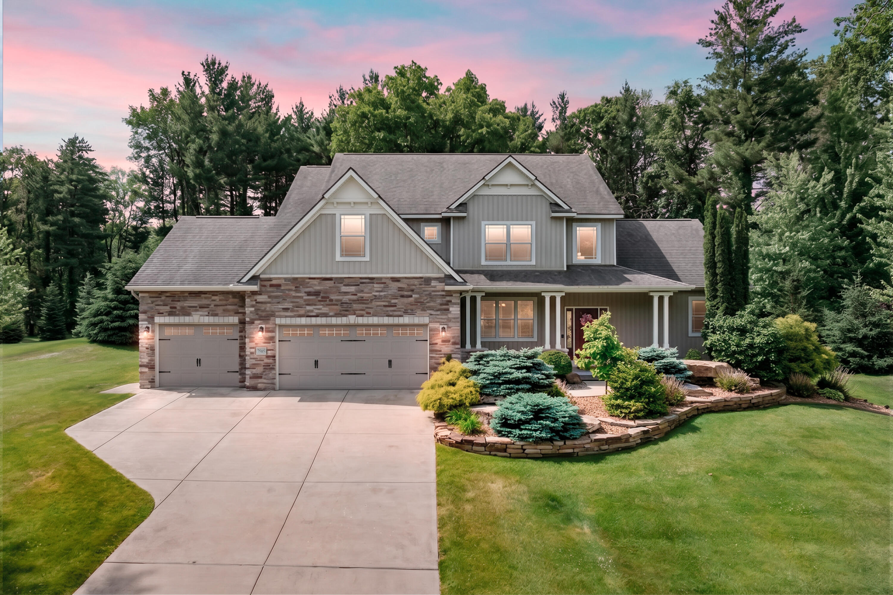 7585 Oakwood Avenue Kalamazoo MI 49009