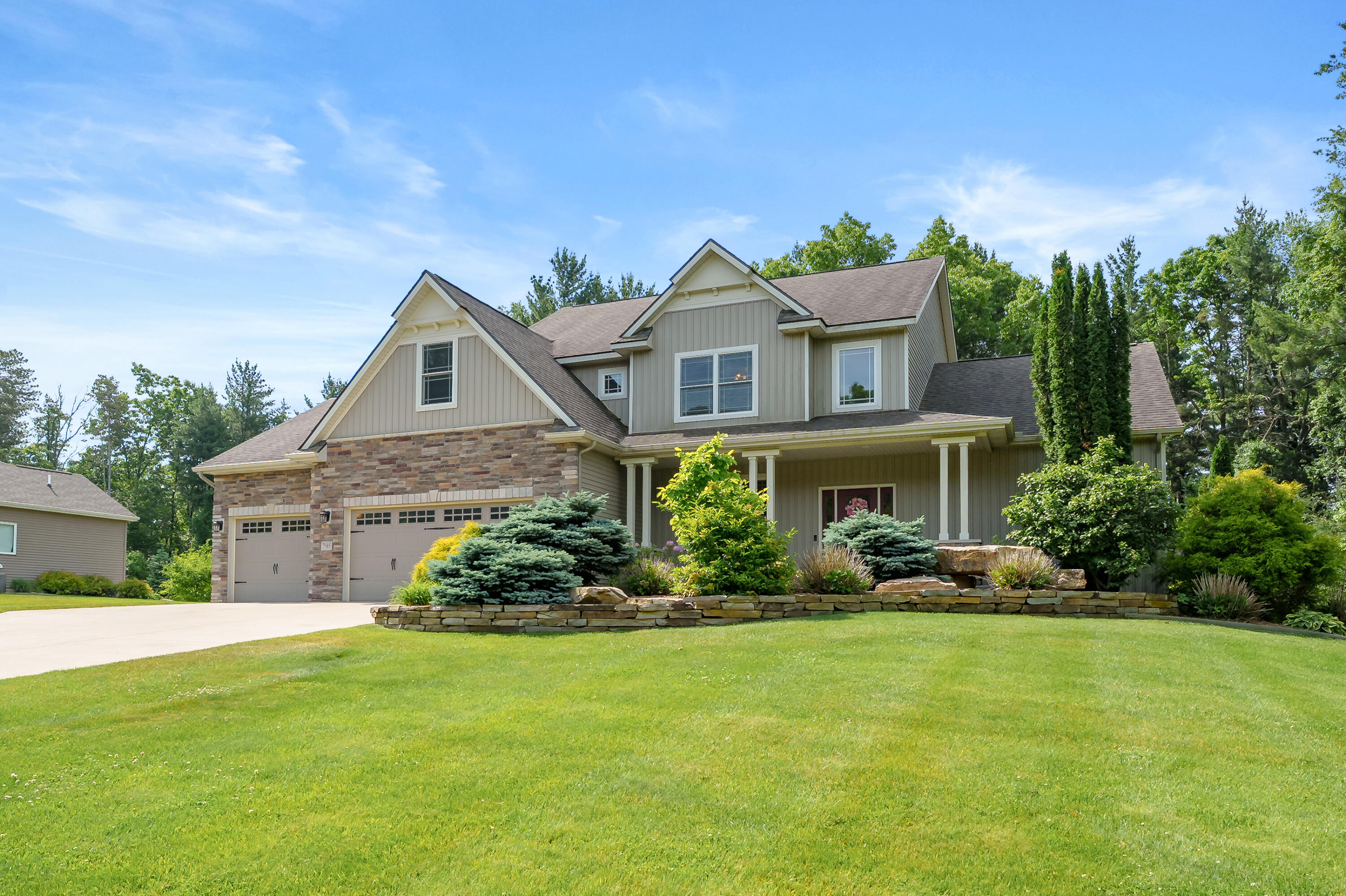 7585 Oakwood Avenue Kalamazoo MI 49009