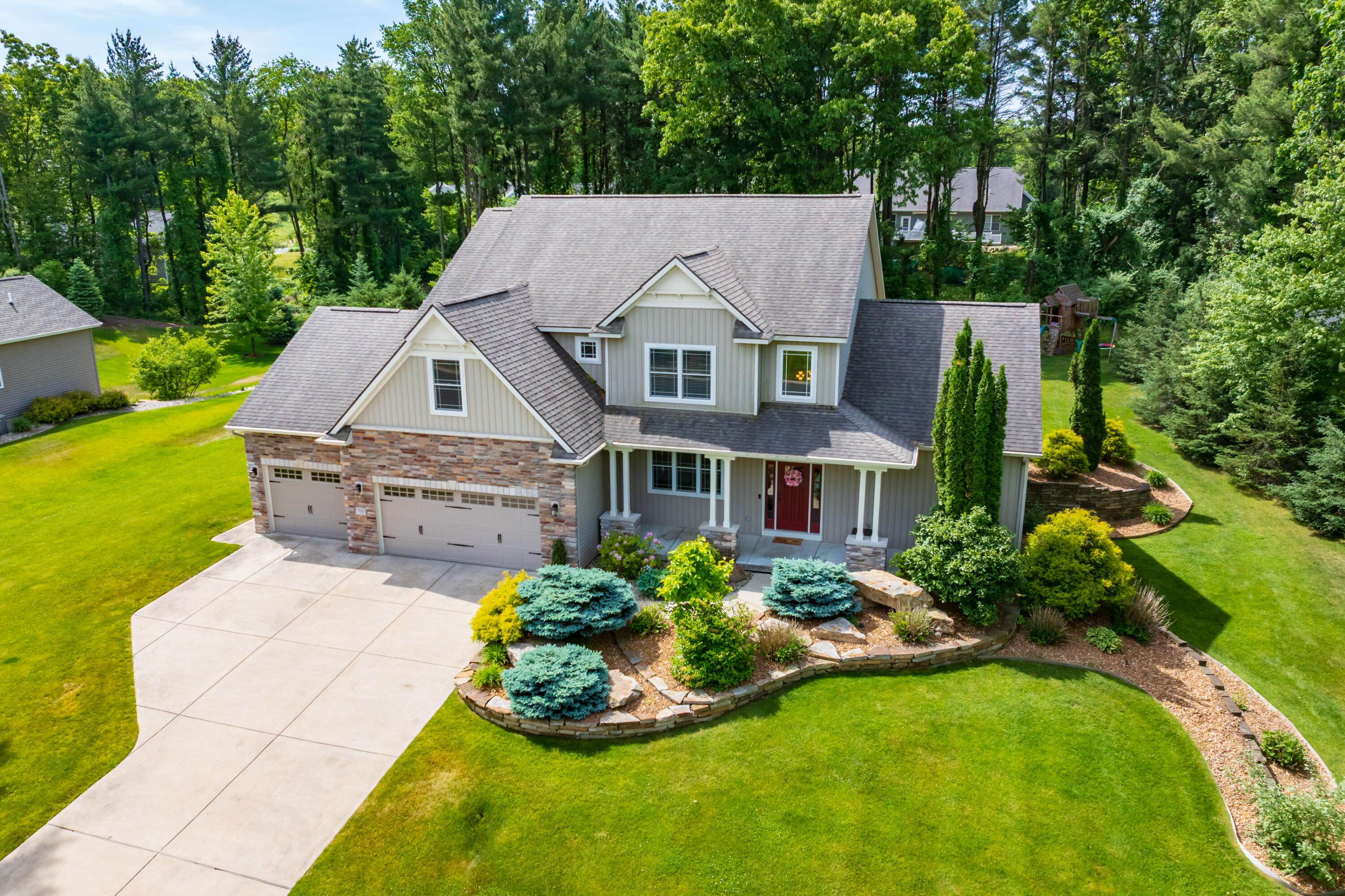 7585 Oakwood Avenue Kalamazoo MI 49009