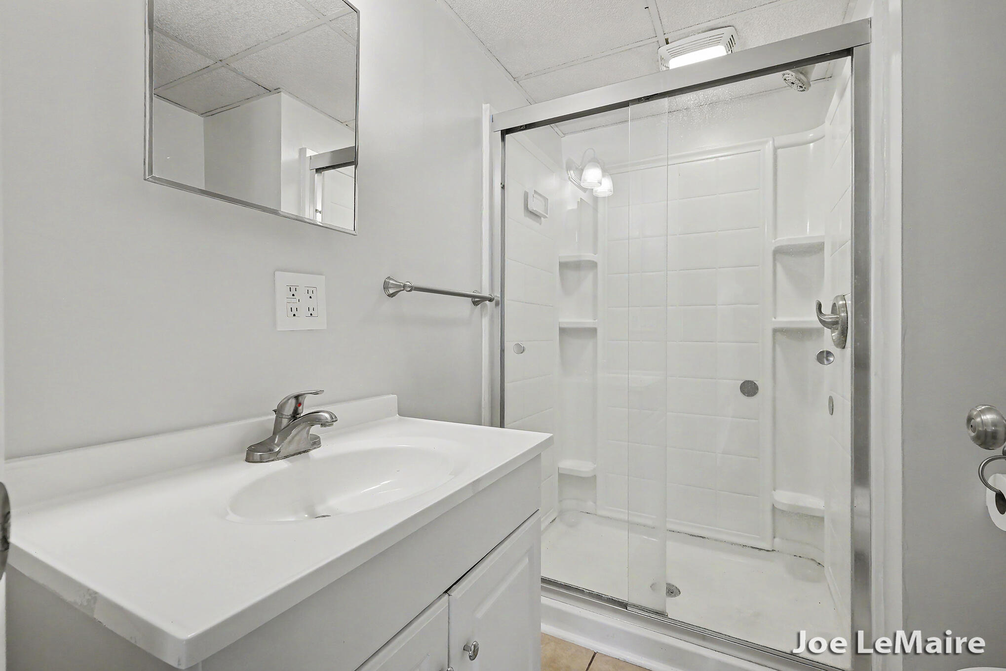 4977 Hunsberger Avenue NE Grand Rapids MI 49525