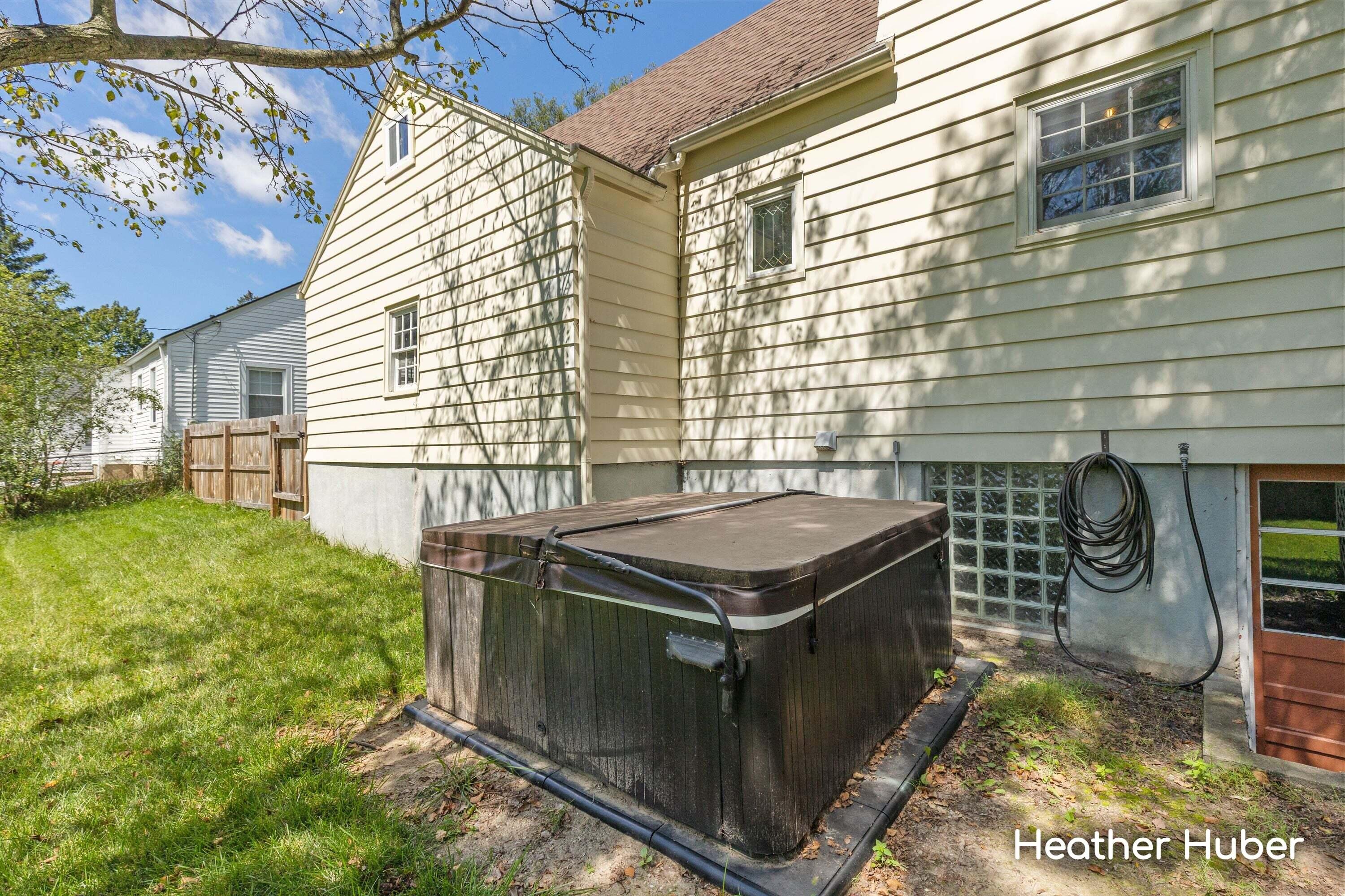 1860 Michigan Street NE Grand Rapids MI 49503