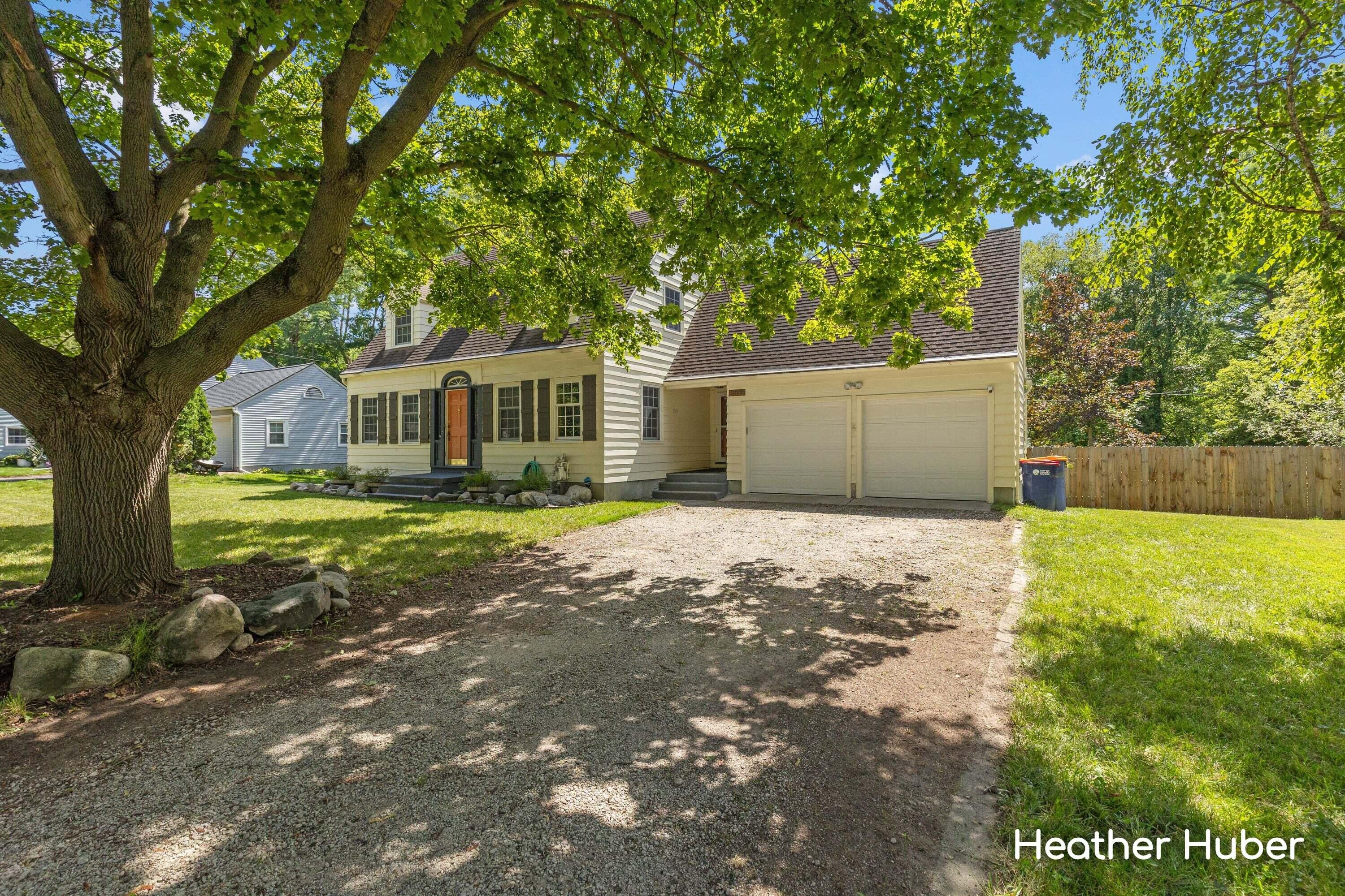 1860 Michigan Street NE Grand Rapids MI 49503