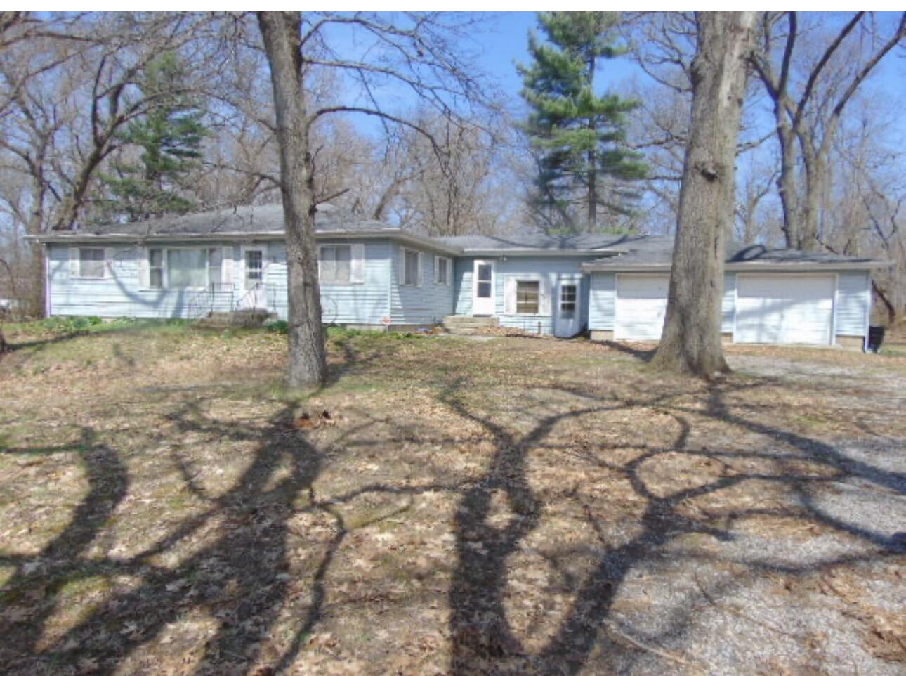 31646 Wells Street Dowagiac MI 49047