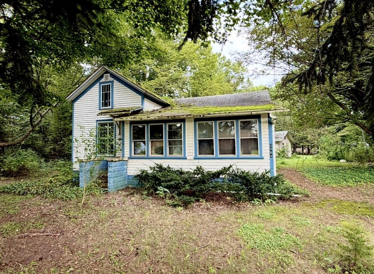 3384 Riverside Road Benton Harbor MI 49022