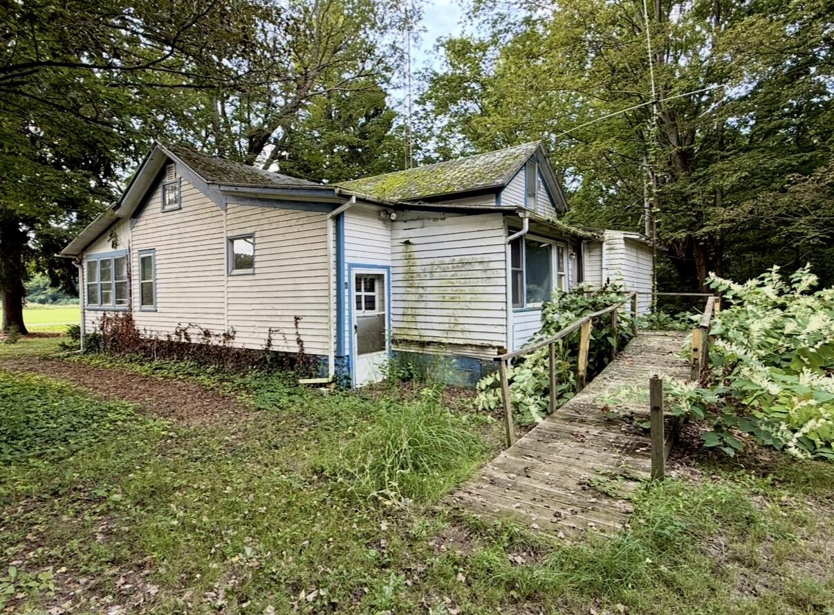 3384 Riverside Road Benton Harbor MI 49022