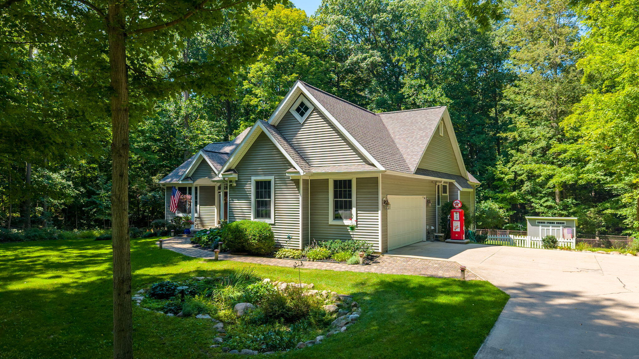 1130 Fallbrook Trail Allegan MI 49010