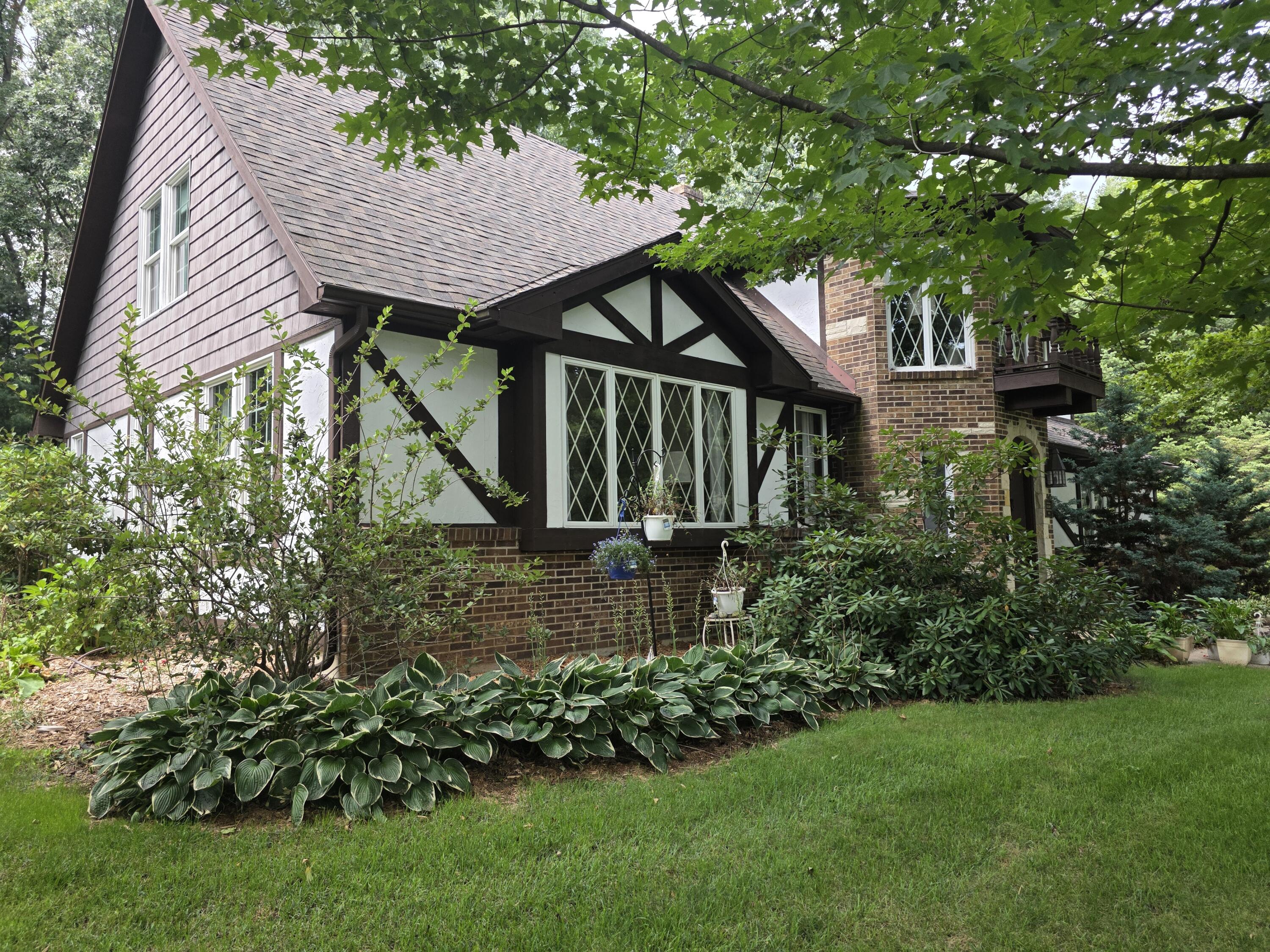 5163 Burning Tree Road Kalamazoo MI 49009