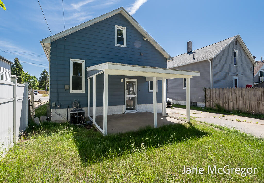 2023 Henry Street Muskegon MI 49441