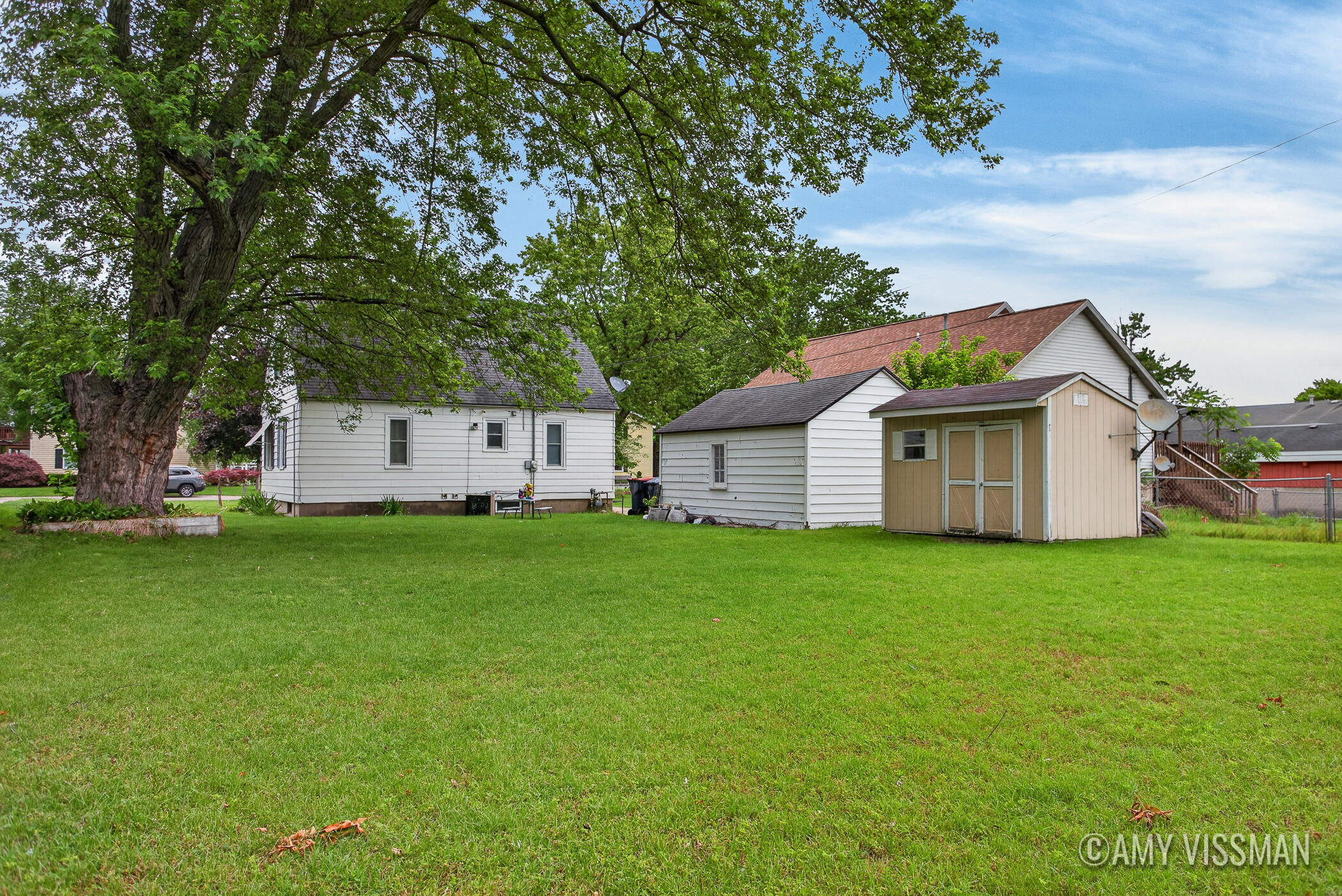 196 E 34th Street Holland MI 49423
