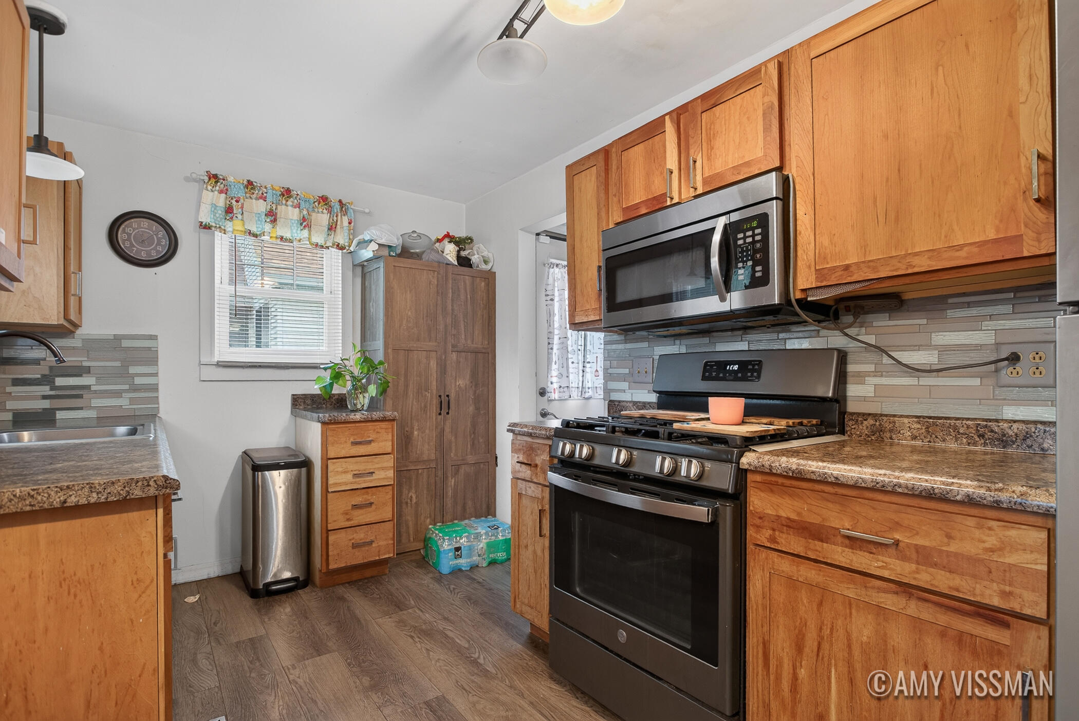 196 E 34th Street Holland MI 49423