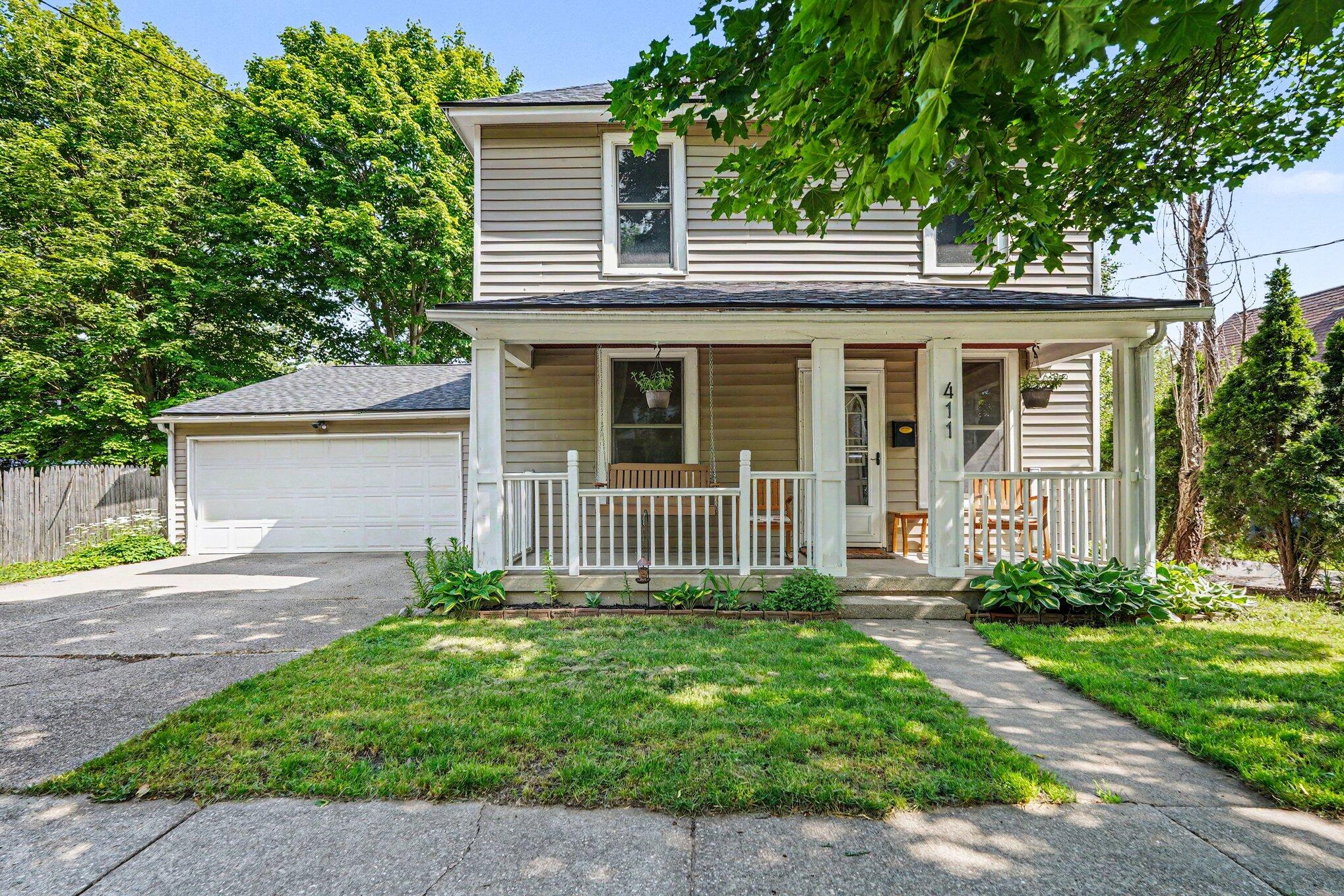 411 Curtis Street NE Grand Rapids MI 49505