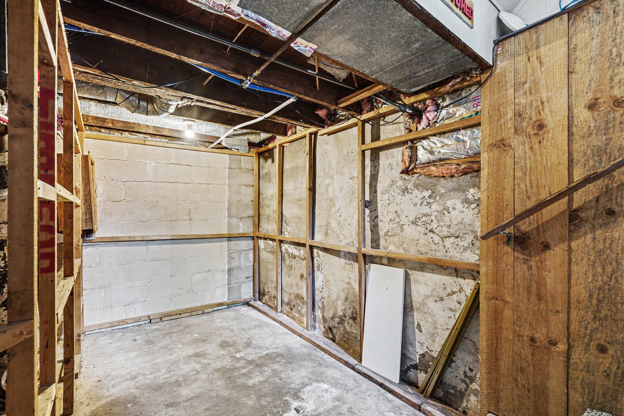 411 Curtis Street NE Grand Rapids MI 49505