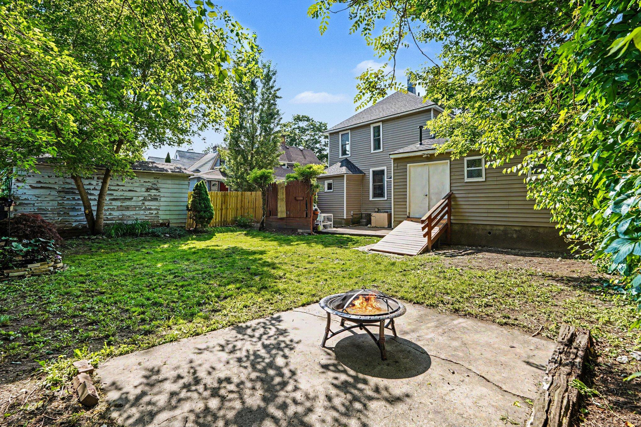 411 Curtis Street NE Grand Rapids MI 49505