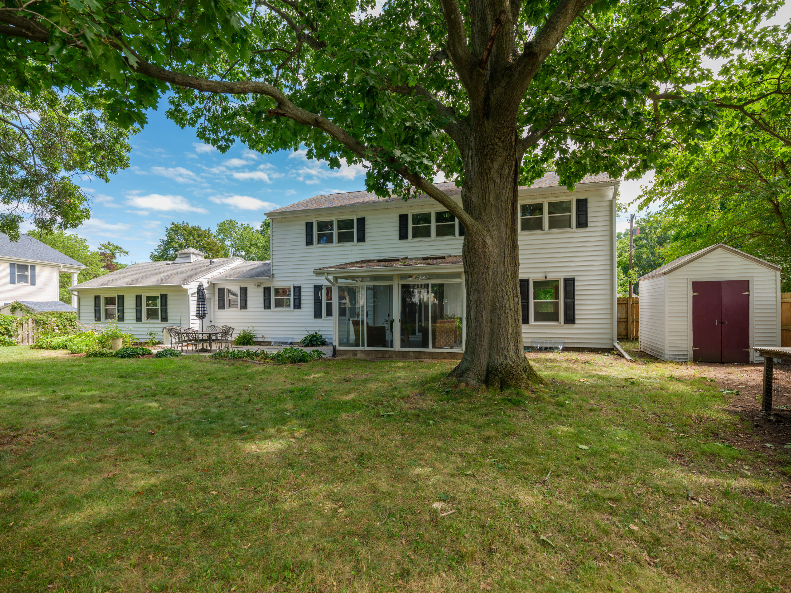 2222 Aberdeen Drive Kalamazoo MI 49008