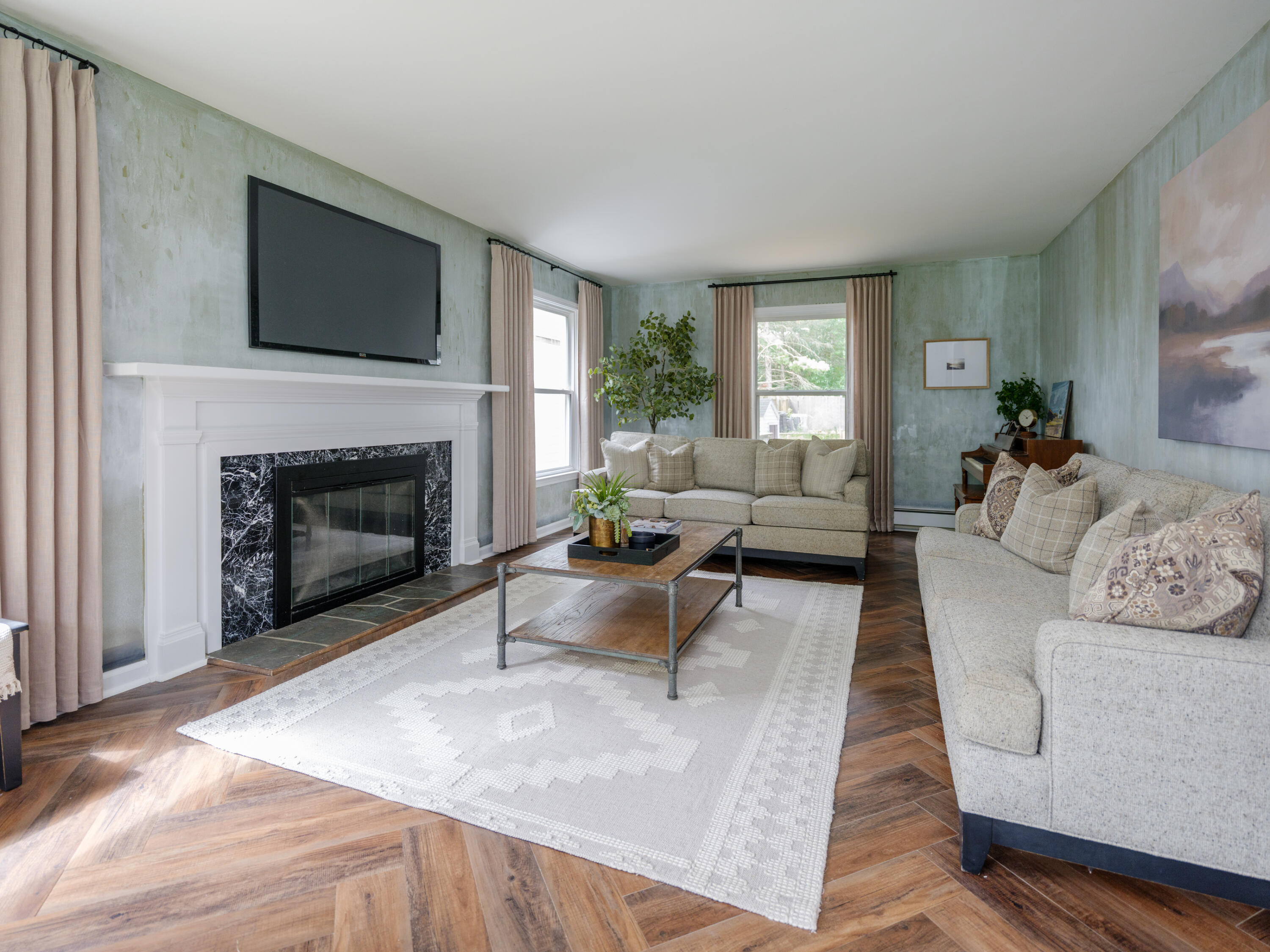 2222 Aberdeen Drive Kalamazoo MI 49008