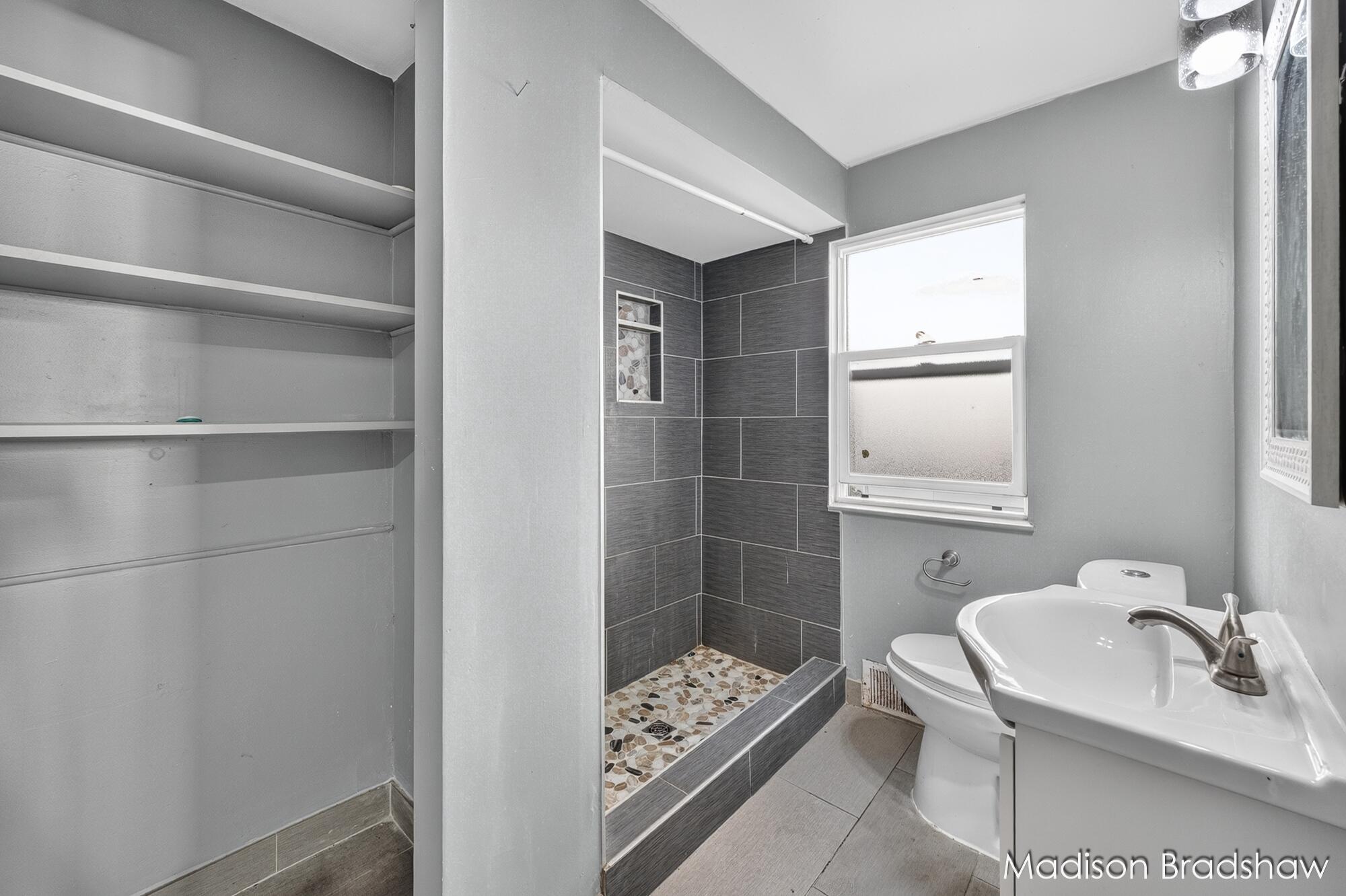 229 Fox Street SW Grand Rapids MI 49507