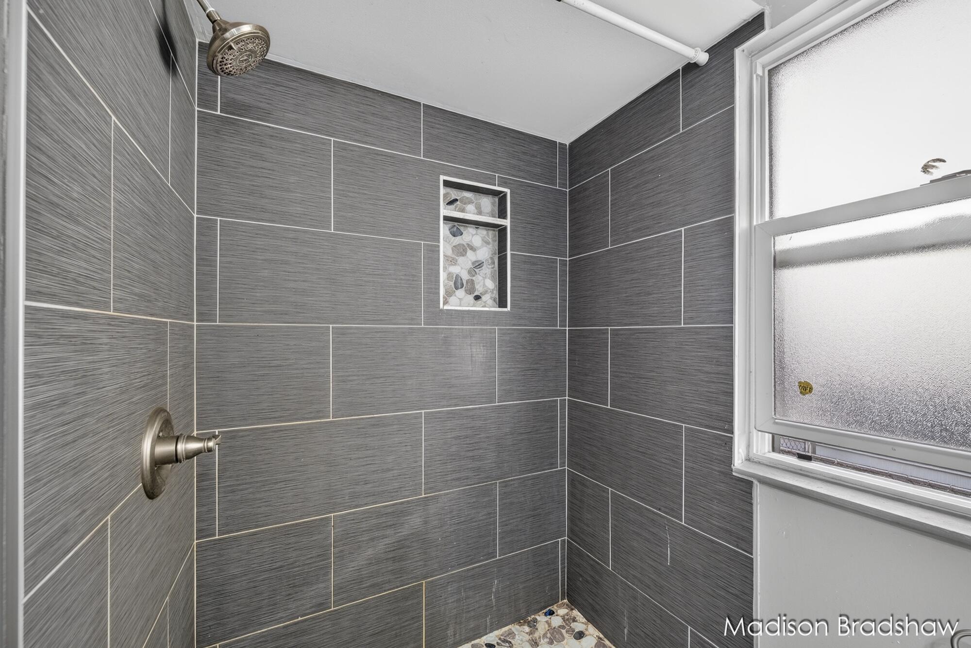 229 Fox Street SW Grand Rapids MI 49507
