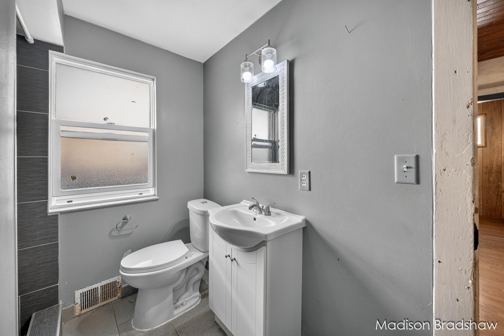 229 Fox Street SW Grand Rapids MI 49507