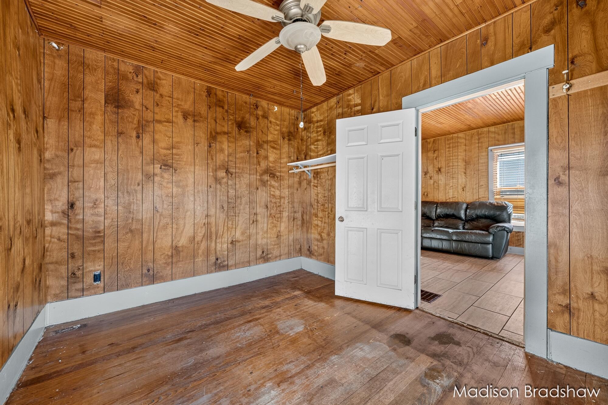 229 Fox Street SW Grand Rapids MI 49507