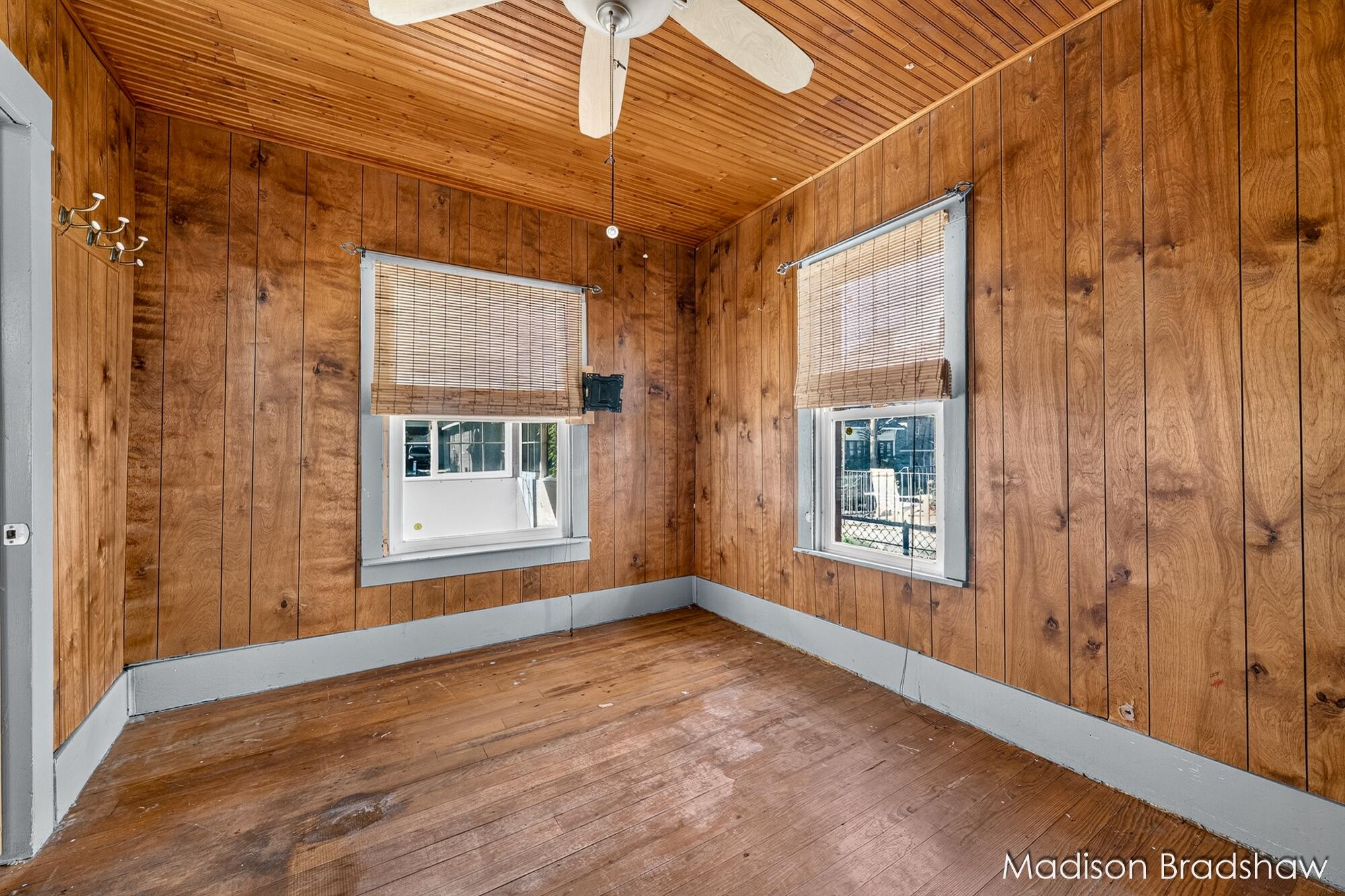 229 Fox Street SW Grand Rapids MI 49507