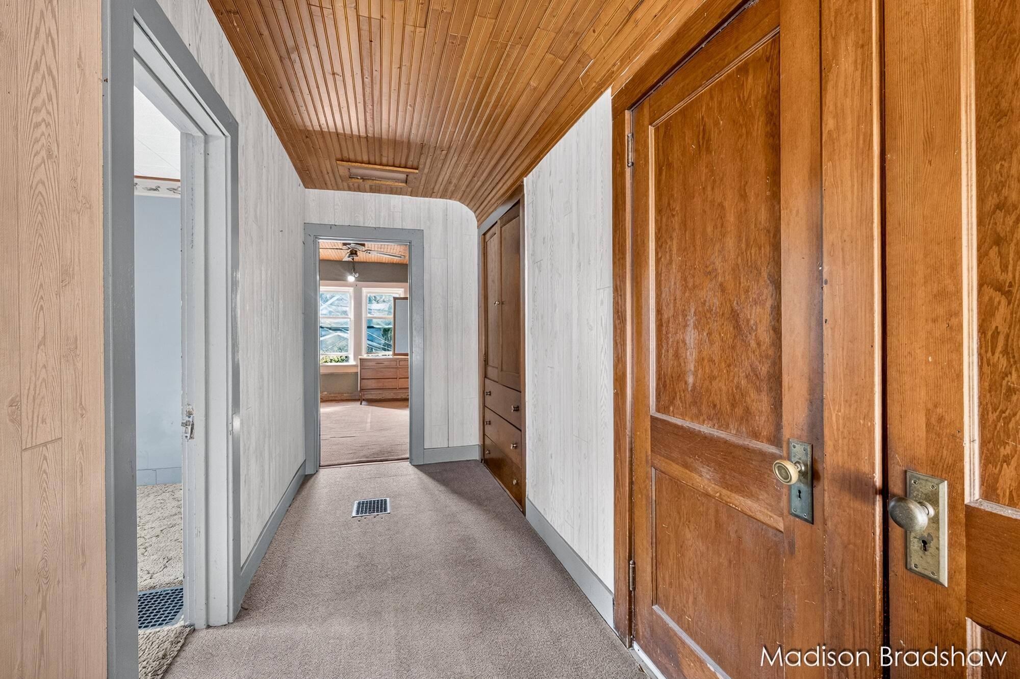 229 Fox Street SW Grand Rapids MI 49507