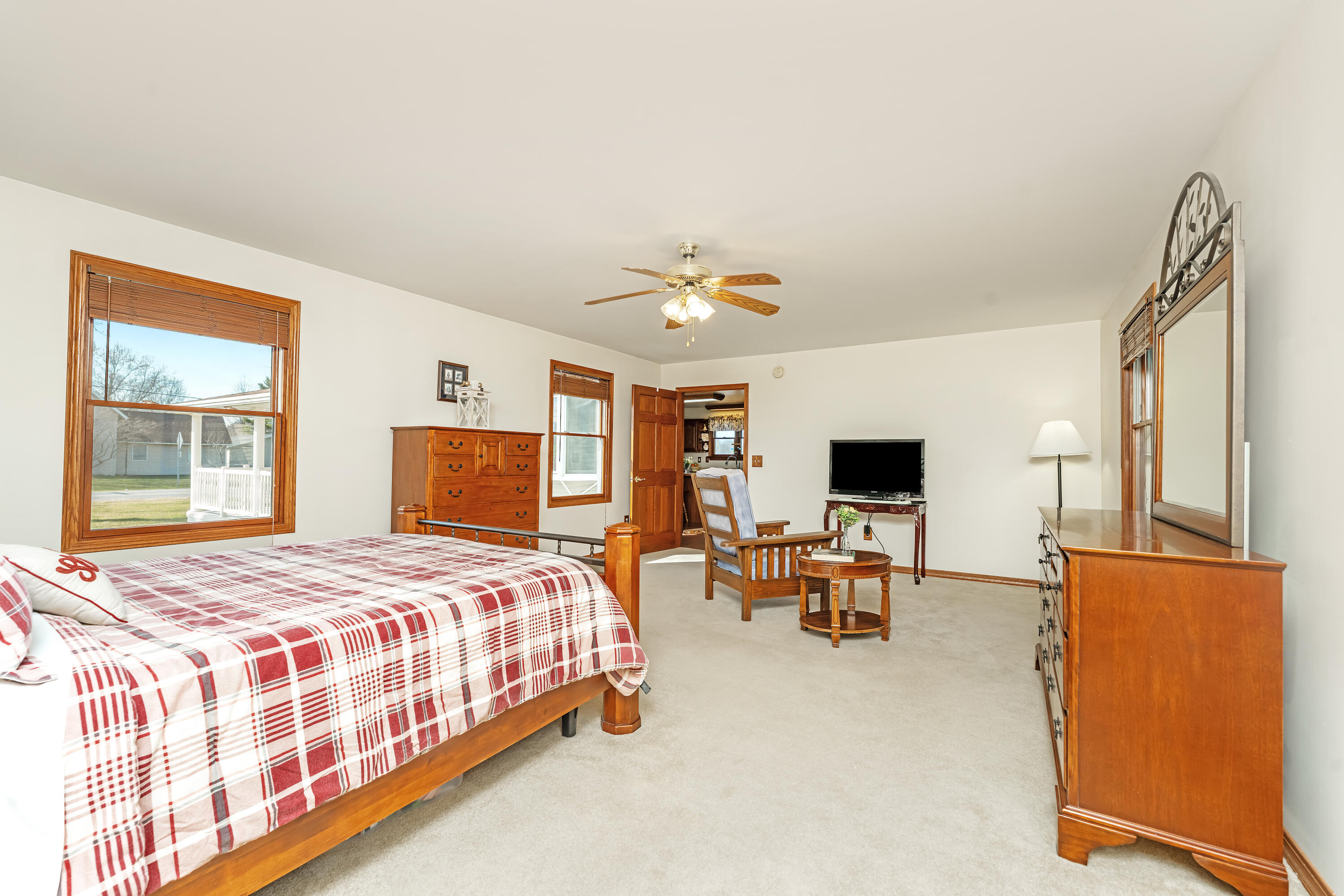 121 Cr 687 Street South Haven MI 49090