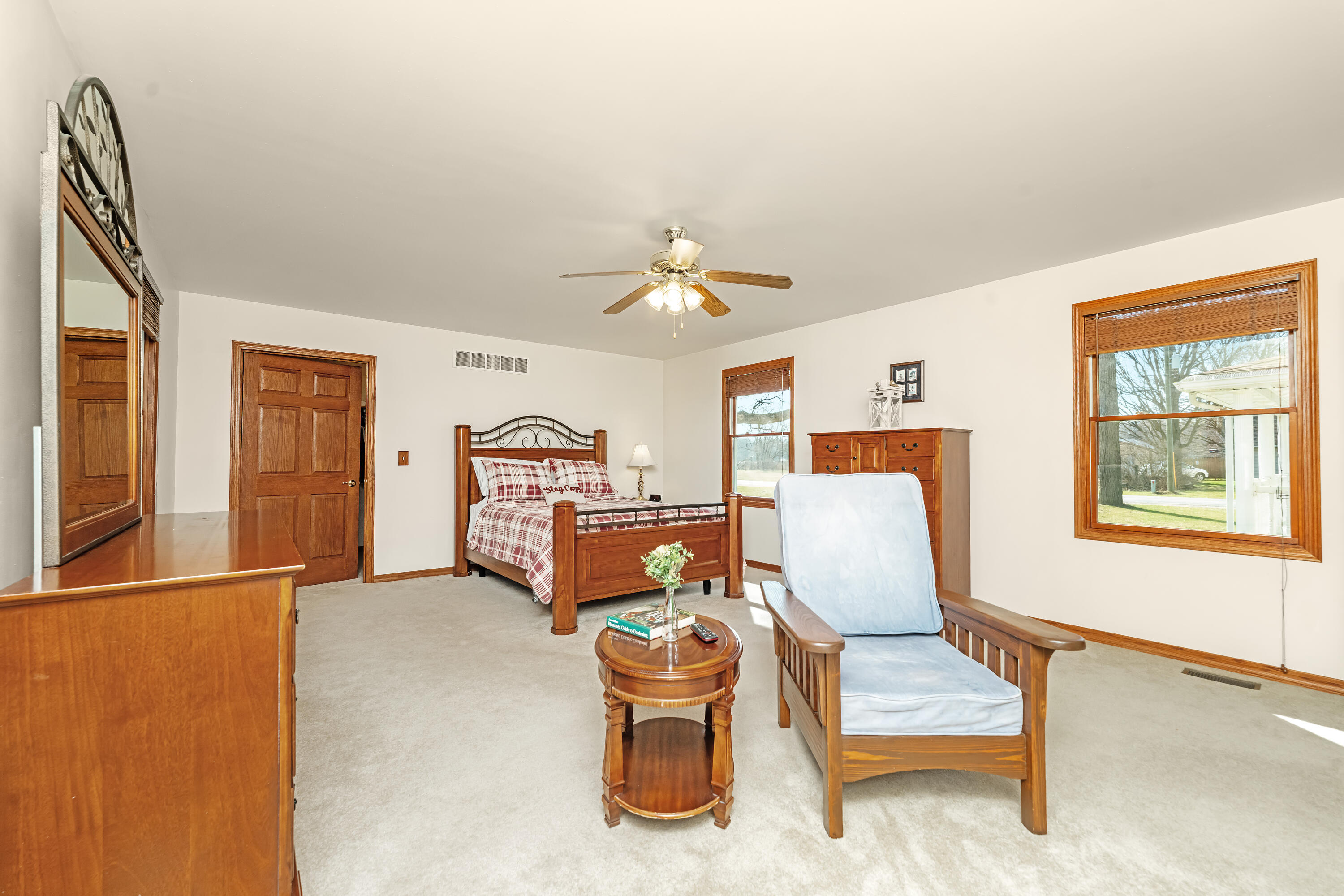 121 Cr 687 Street South Haven MI 49090