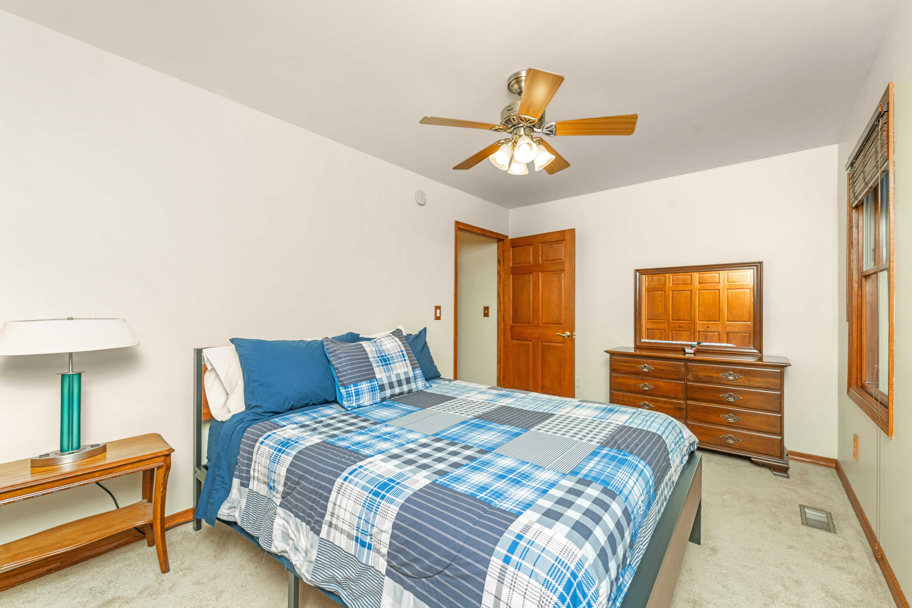 121 Cr 687 Street South Haven MI 49090