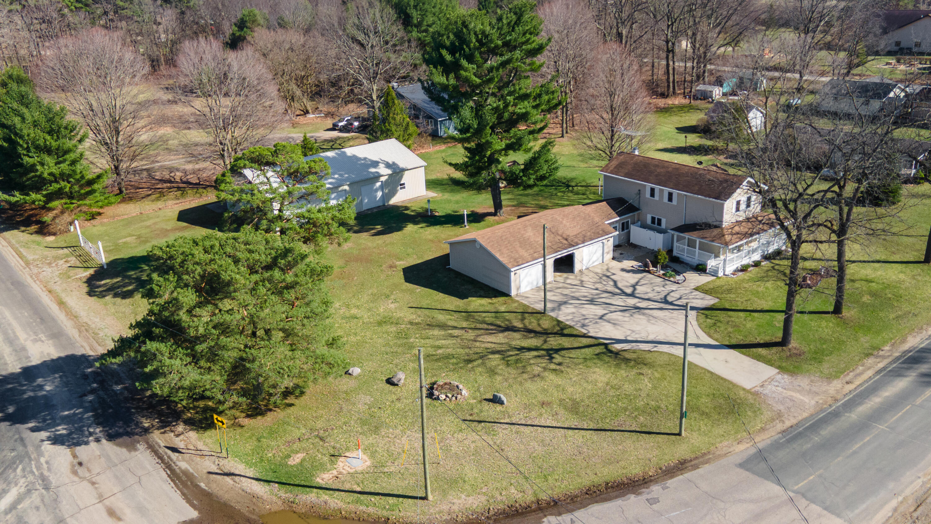 121 Cr 687 Street South Haven MI 49090