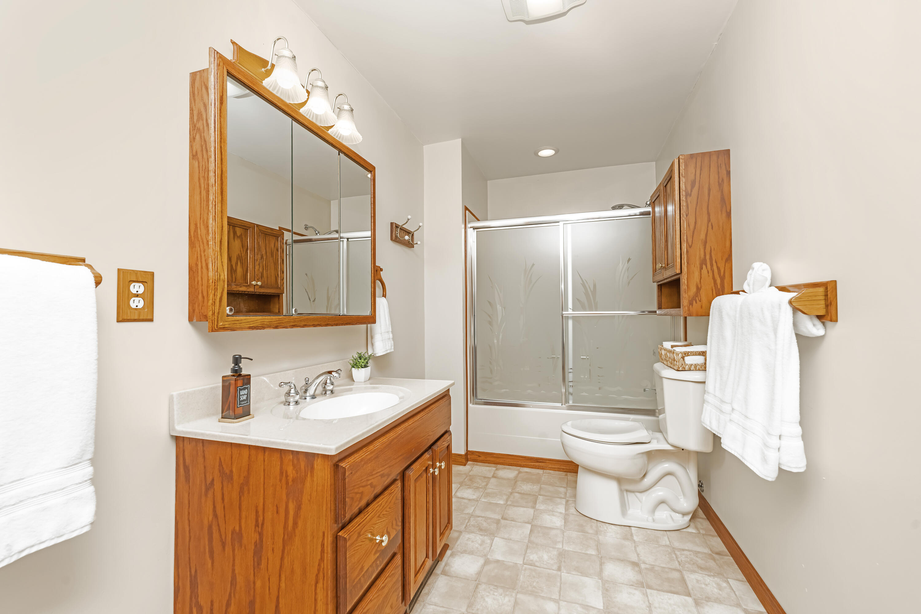121 Cr 687 Street South Haven MI 49090