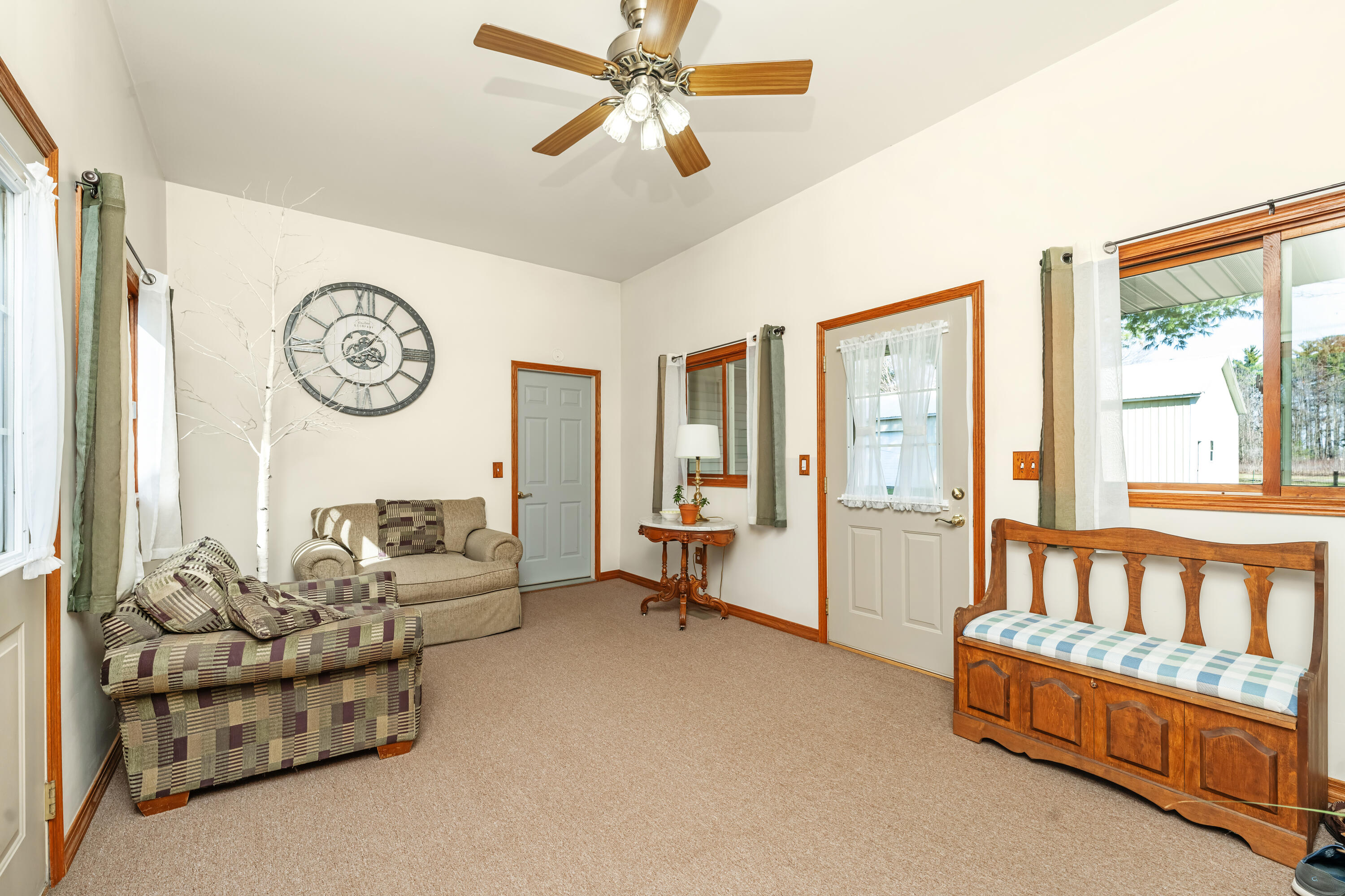 121 Cr 687 Street South Haven MI 49090