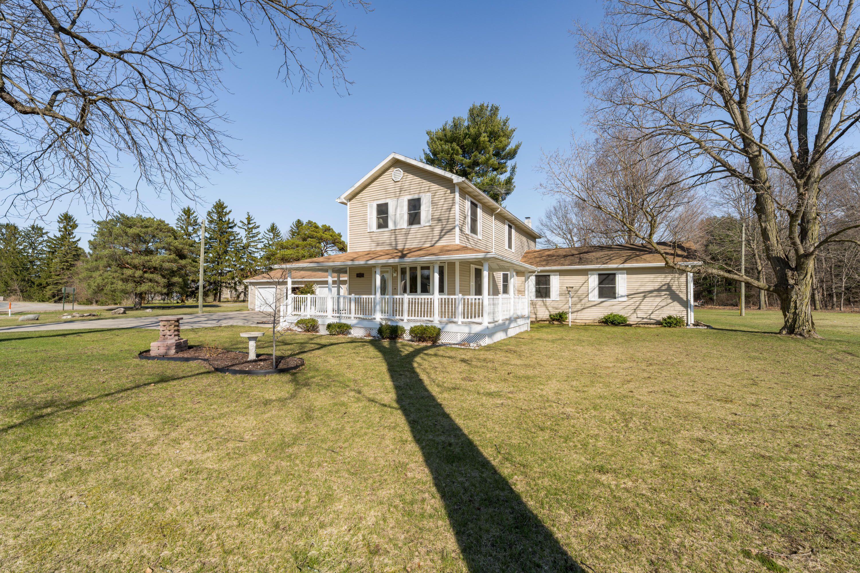 121 Cr 687 Street South Haven MI 49090
