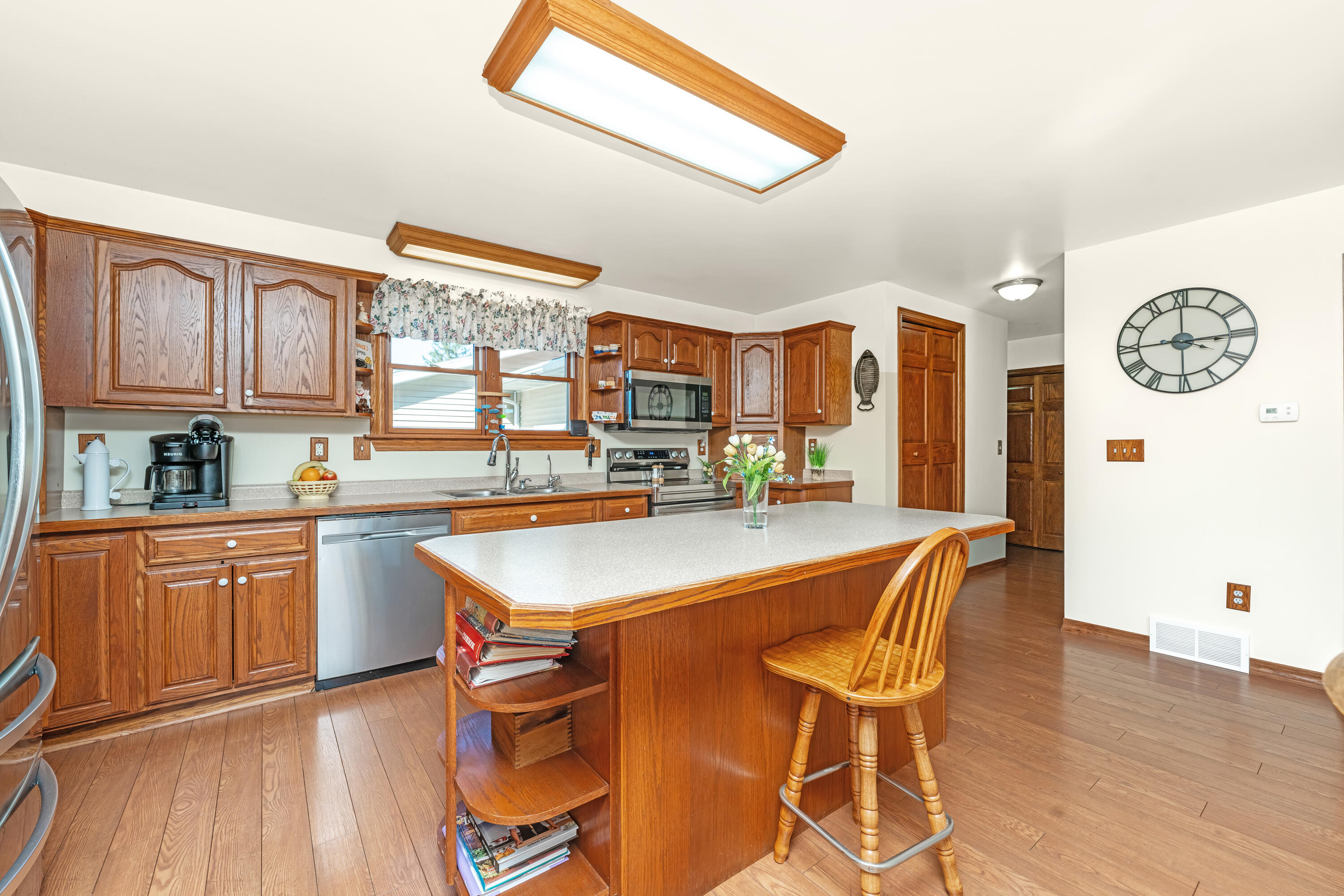 121 Cr 687 Street South Haven MI 49090