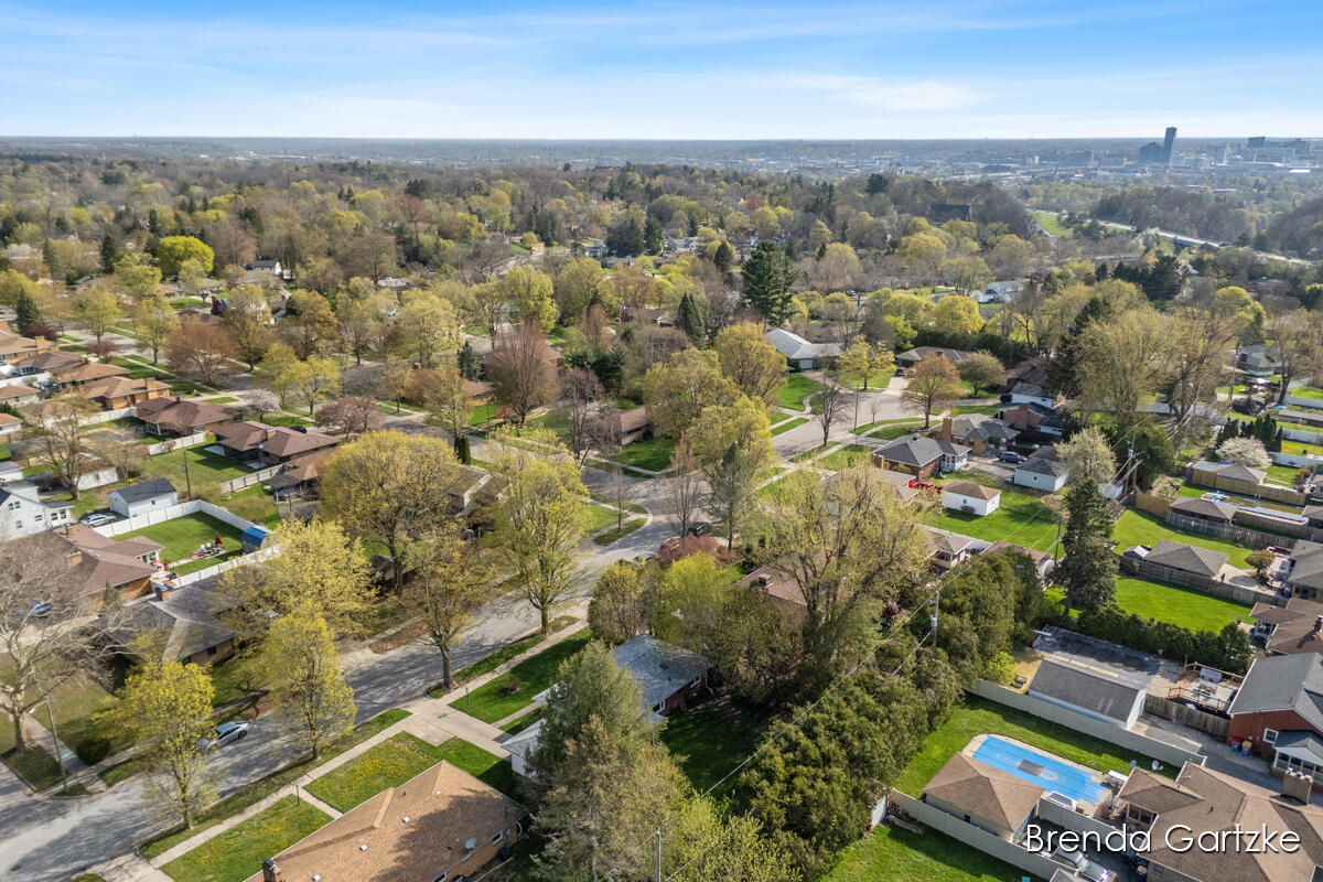 1880 Lynne Lane NW Grand Rapids MI 49504