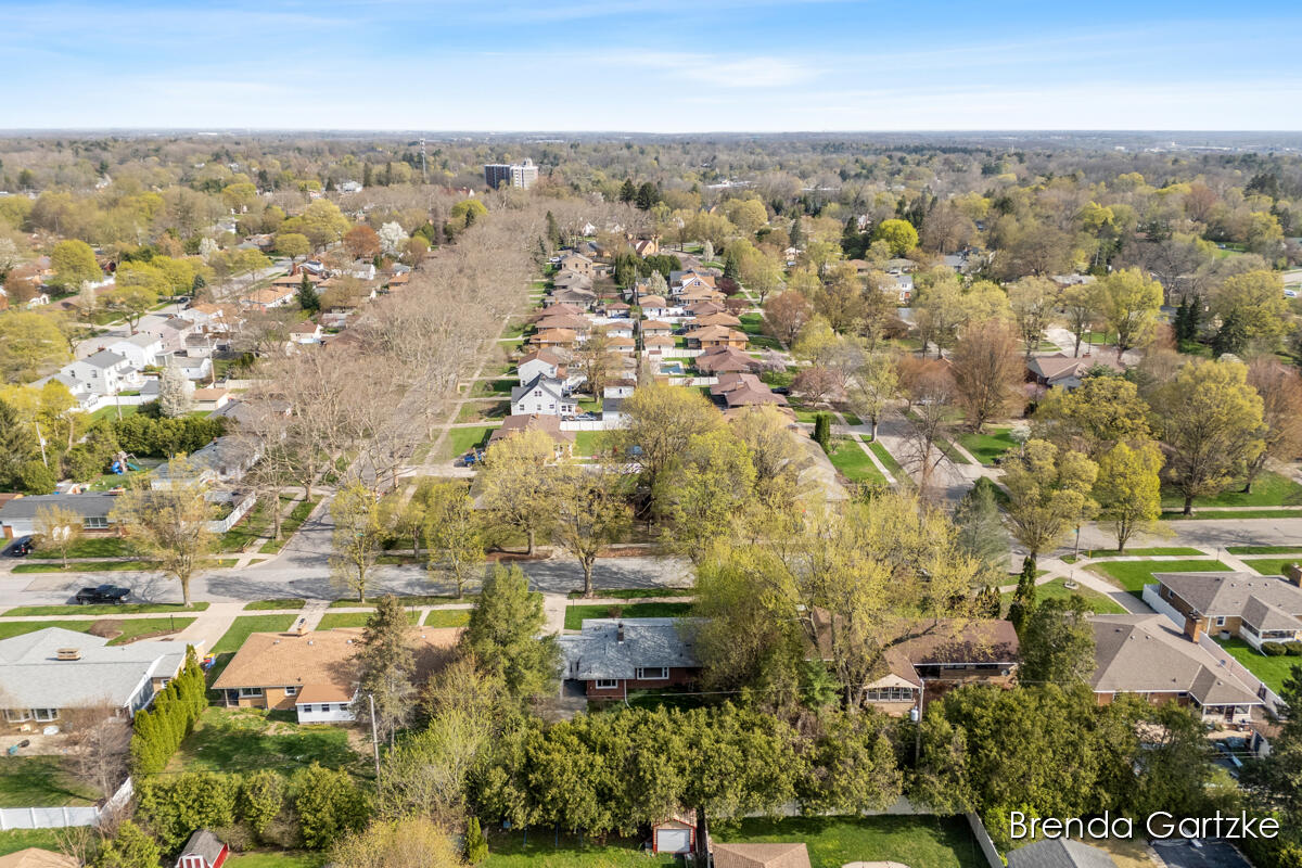 1880 Lynne Lane NW Grand Rapids MI 49504