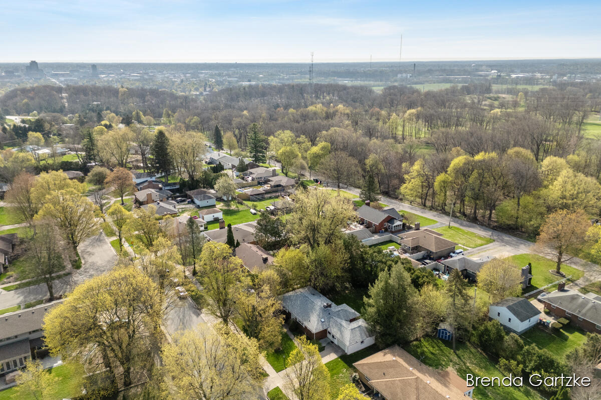 1880 Lynne Lane NW Grand Rapids MI 49504