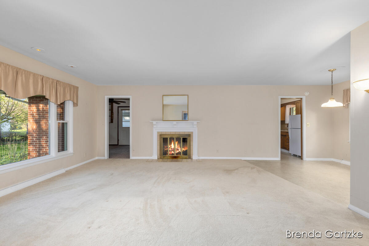 1880 Lynne Lane NW Grand Rapids MI 49504