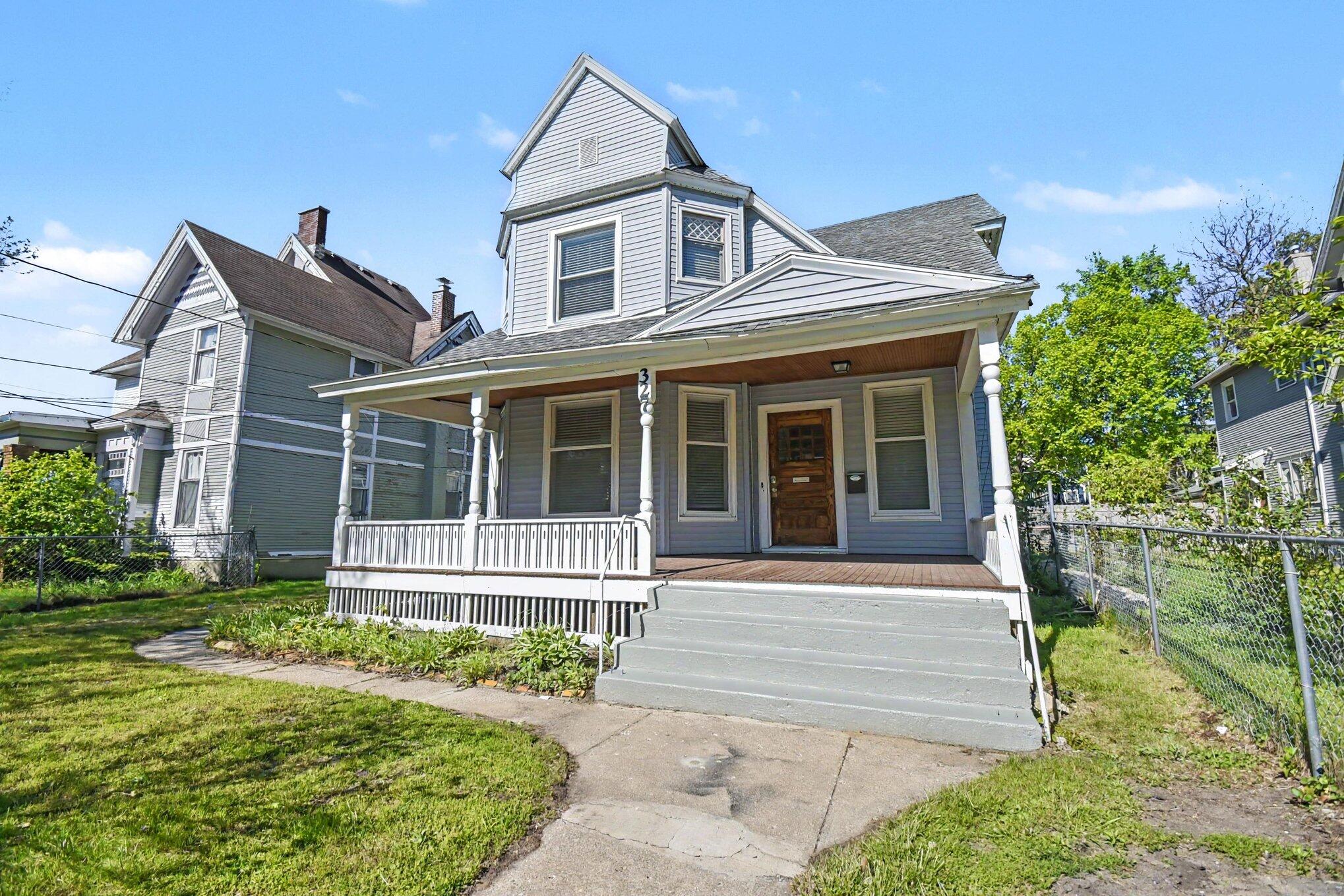 327 Henry Avenue SE Grand Rapids MI 49503