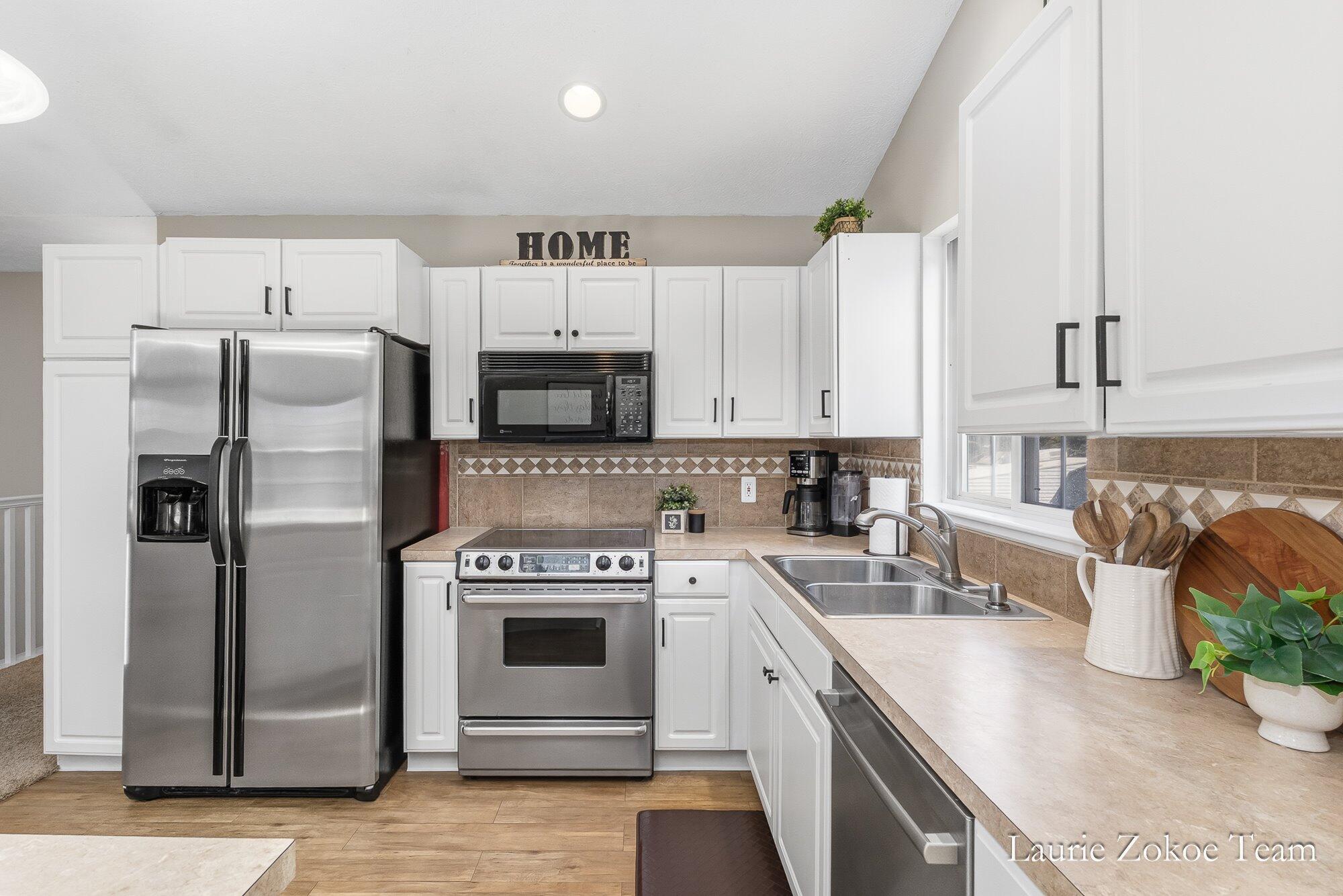11302 8th Avenue NW Grand Rapids MI 49534