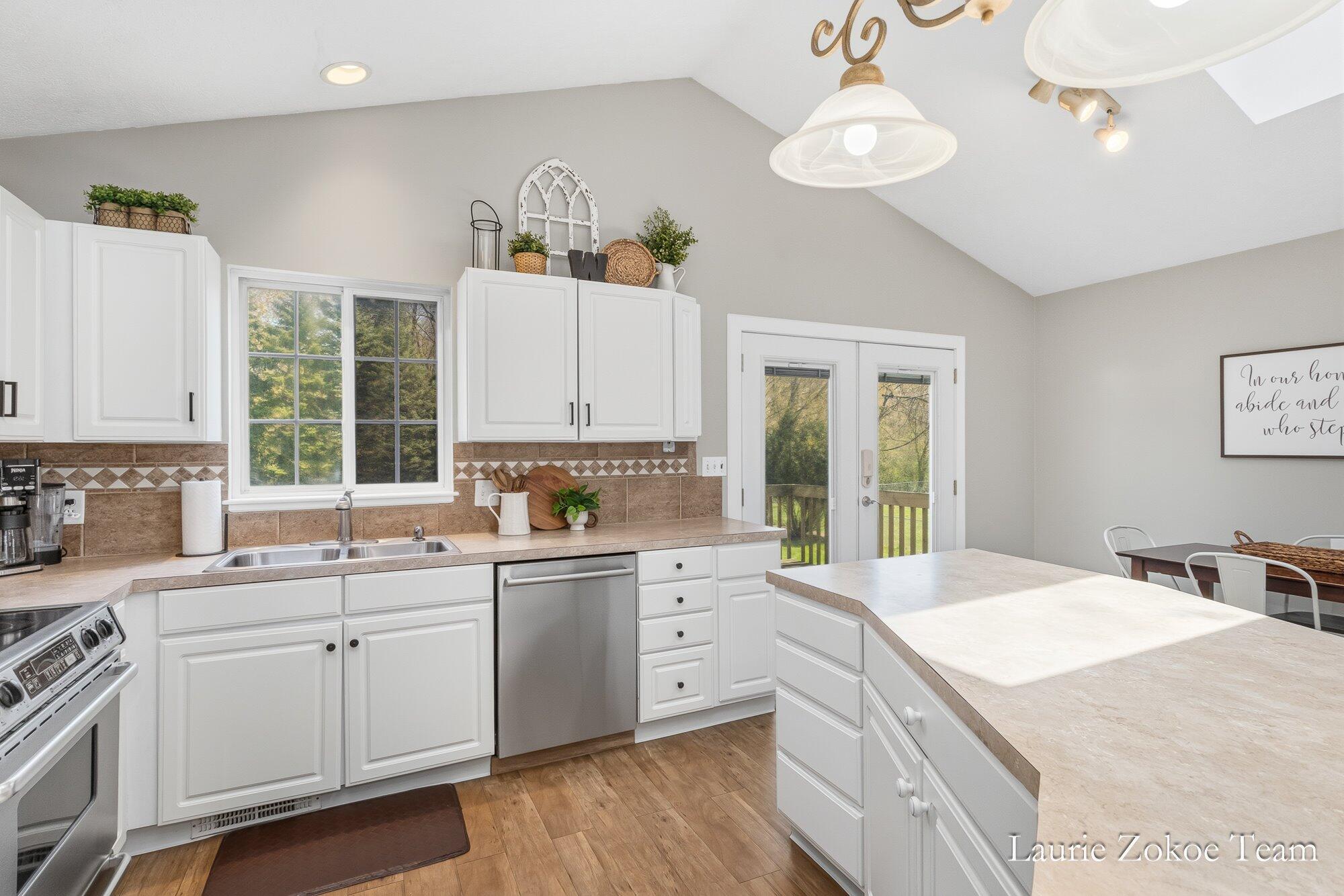 11302 8th Avenue NW Grand Rapids MI 49534