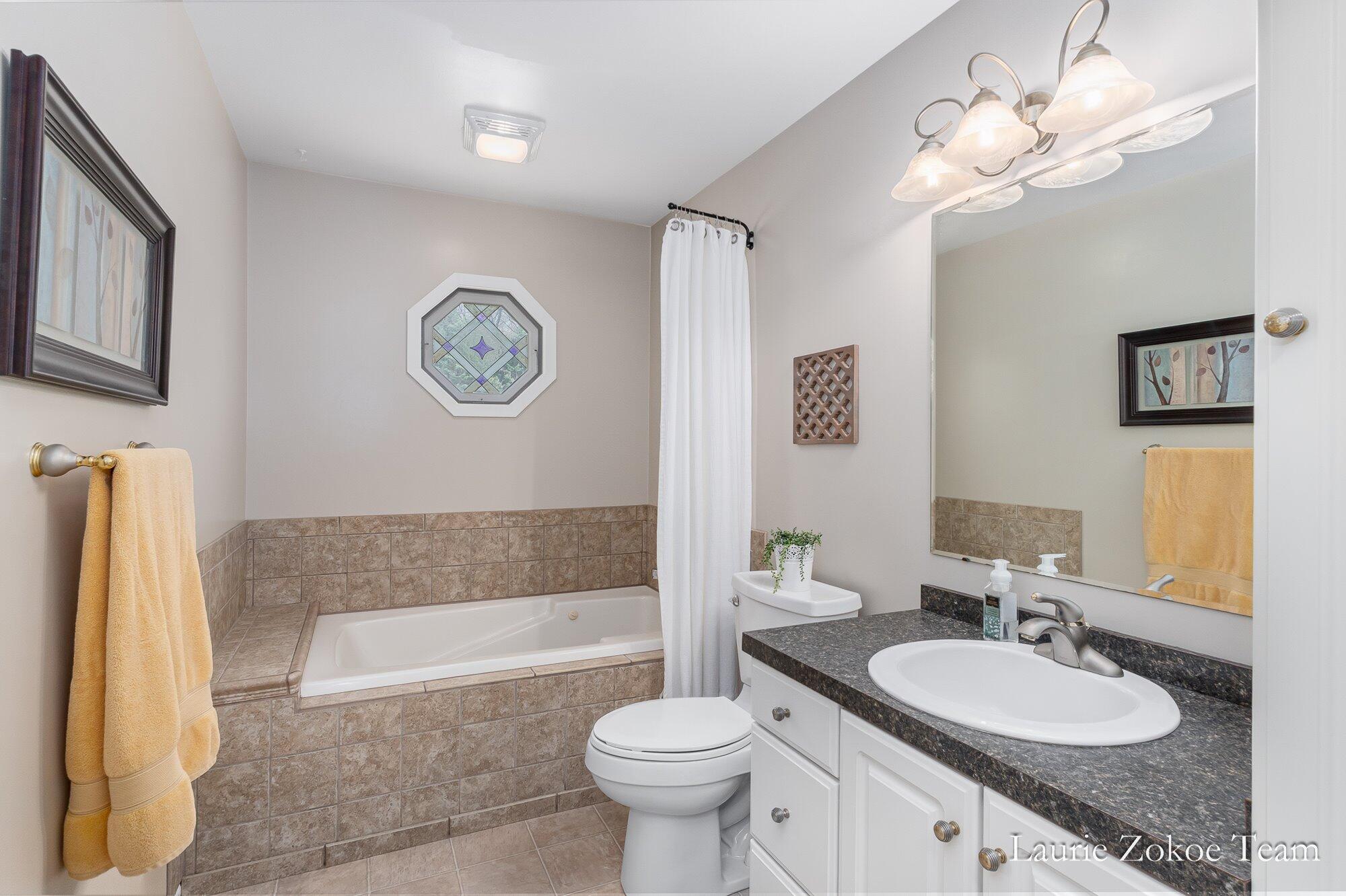 11302 8th Avenue NW Grand Rapids MI 49534