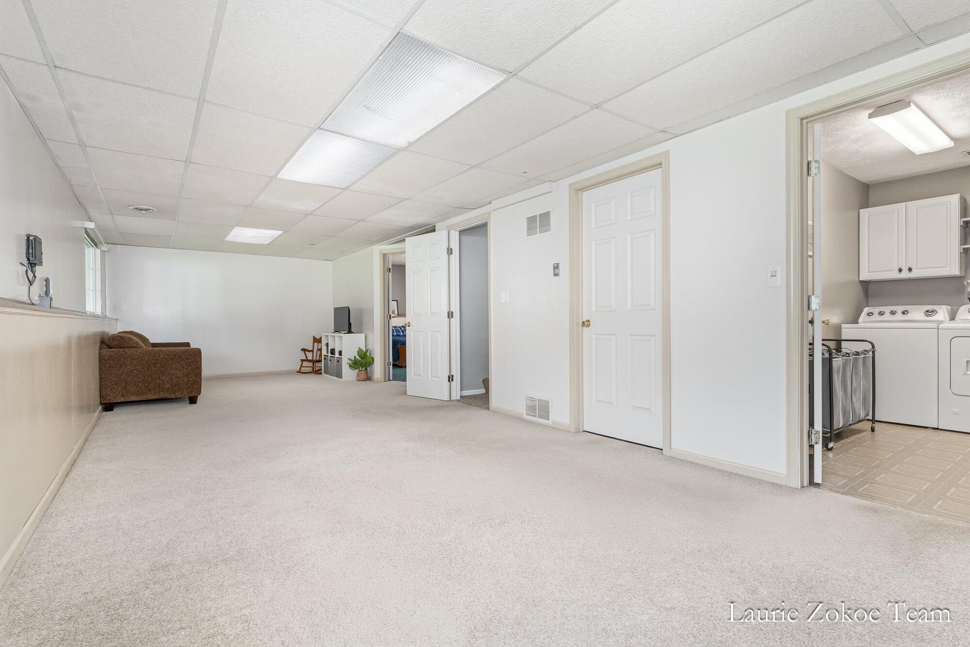 11302 8th Avenue NW Grand Rapids MI 49534