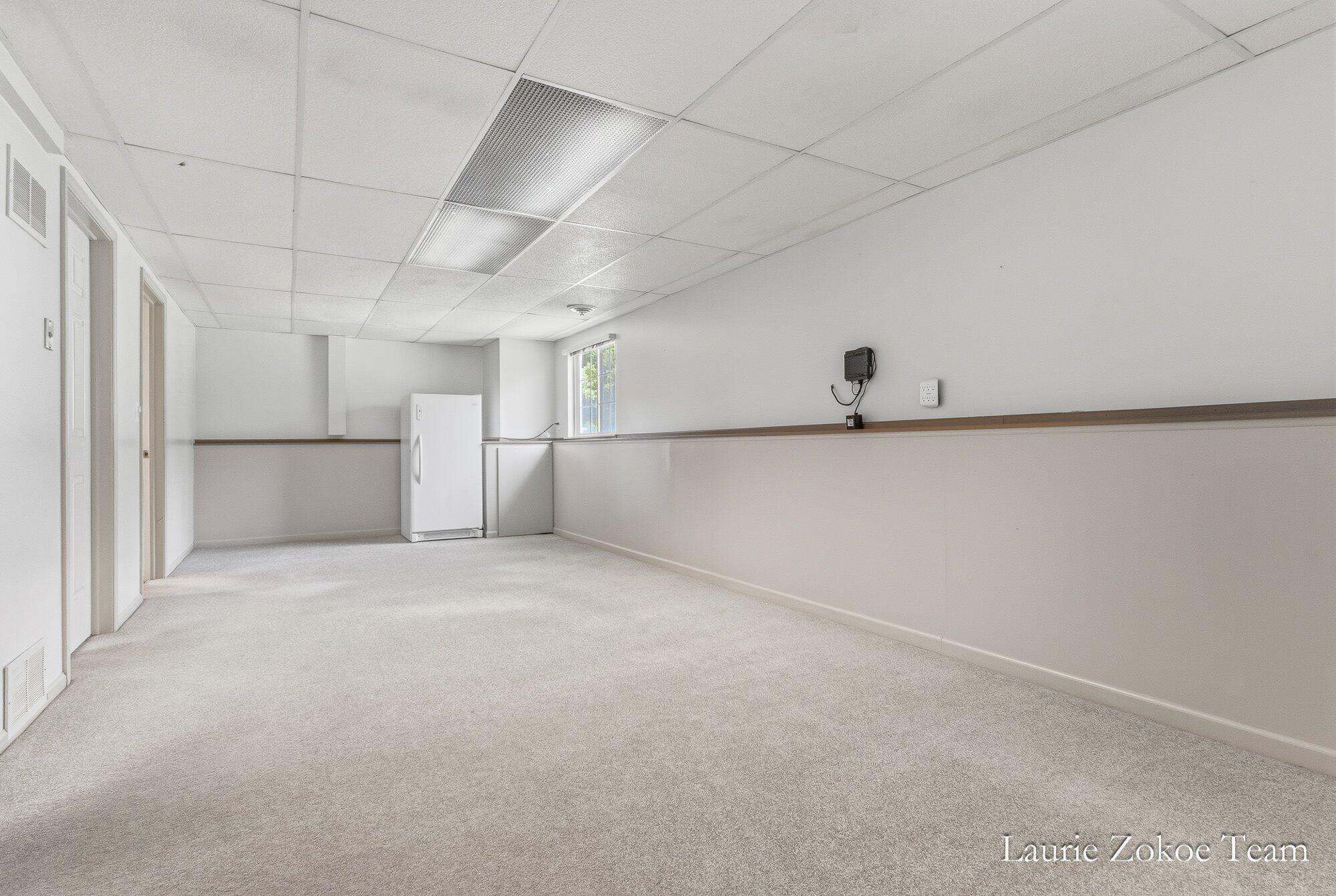 11302 8th Avenue NW Grand Rapids MI 49534