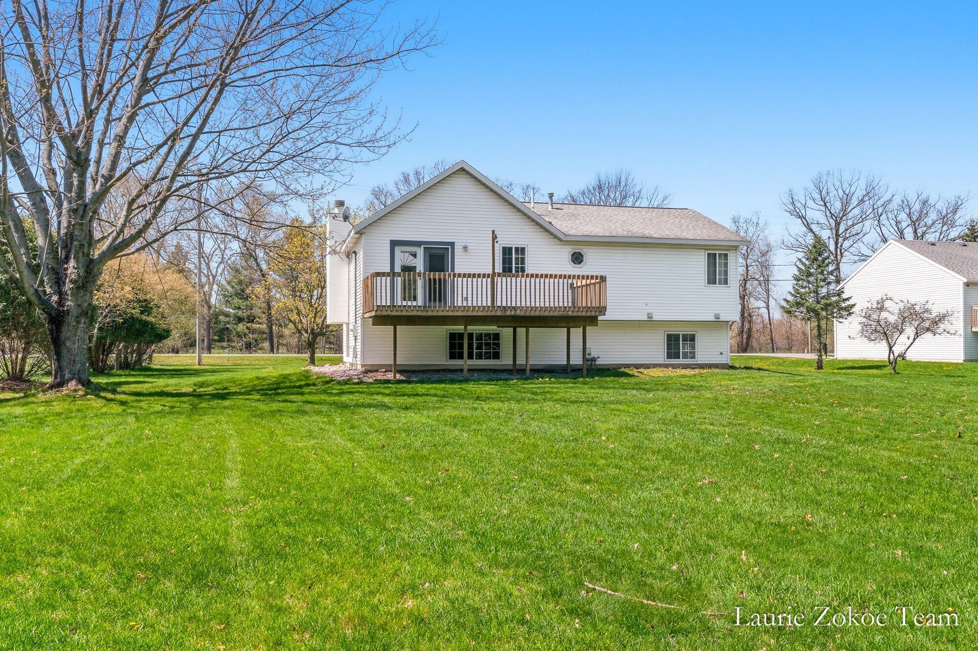 11302 8th Avenue NW Grand Rapids MI 49534