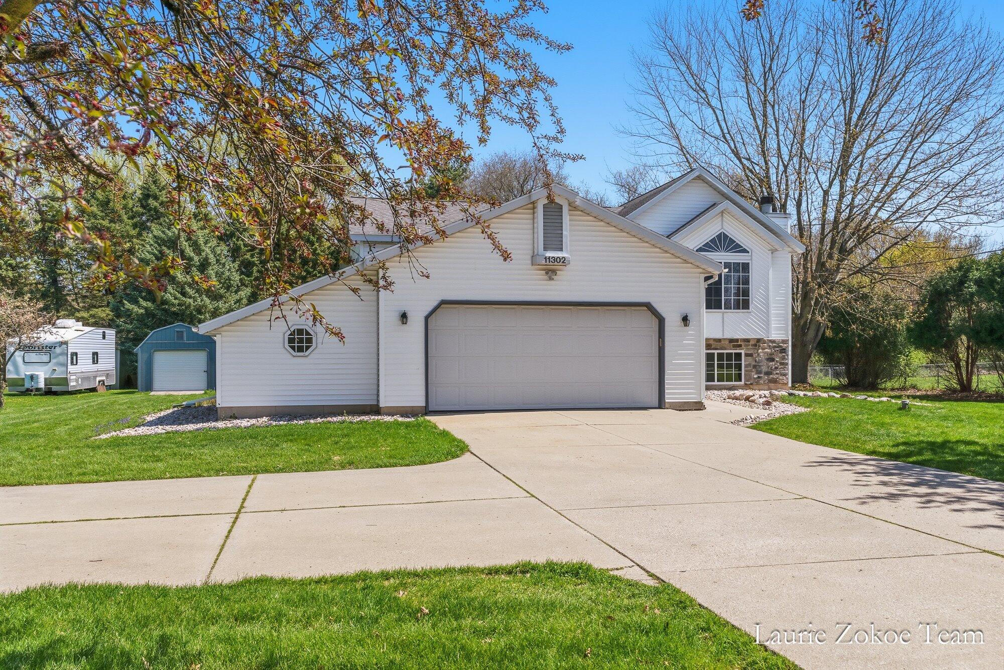 11302 8th Avenue NW Grand Rapids MI 49534