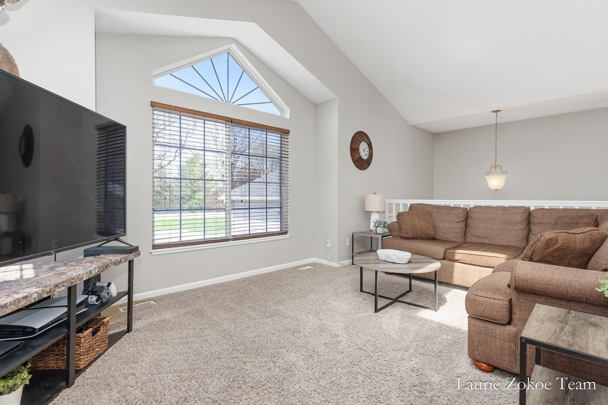 11302 8th Avenue NW Grand Rapids MI 49534