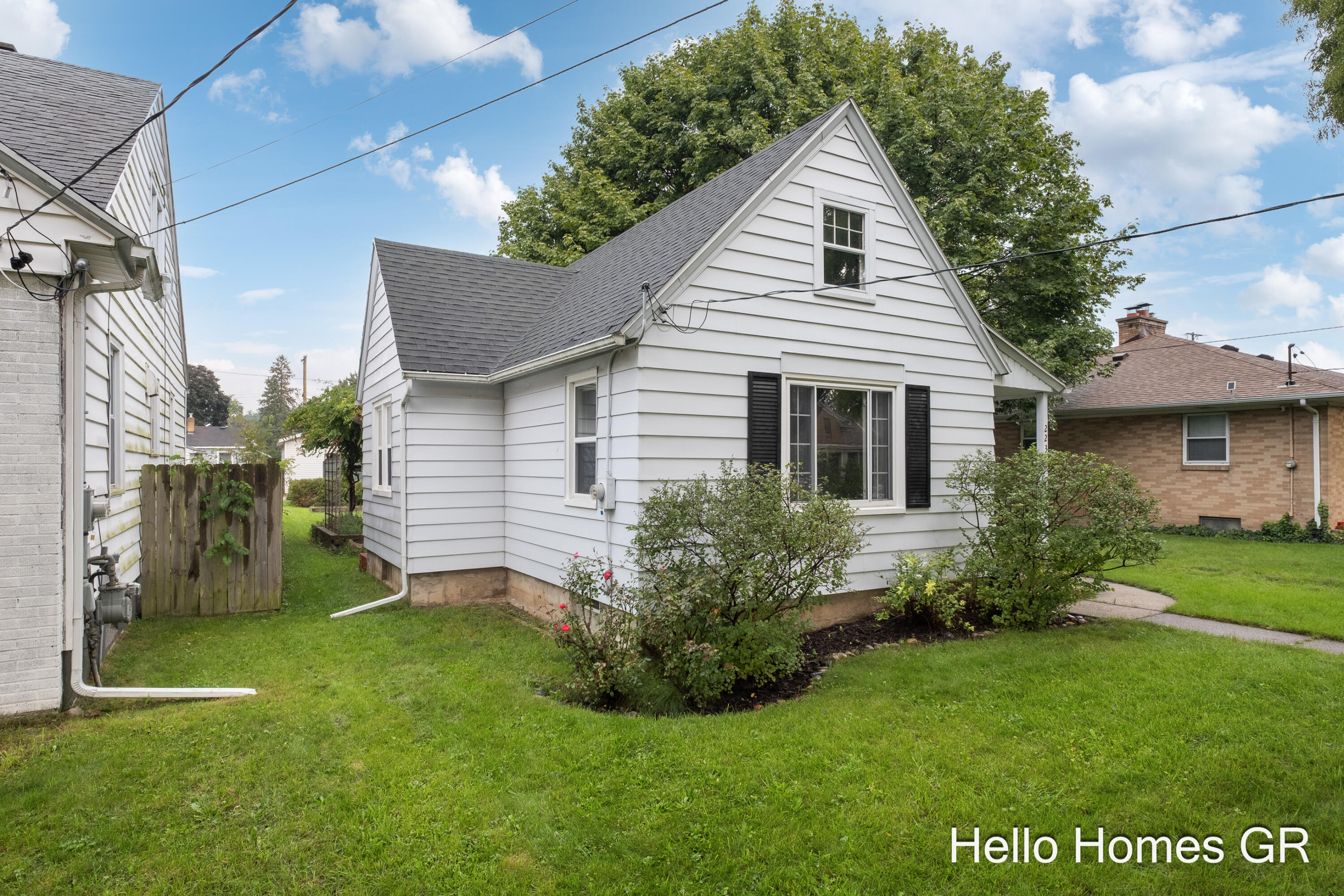 223 Leyden Avenue SW Grand Rapids MI 49504