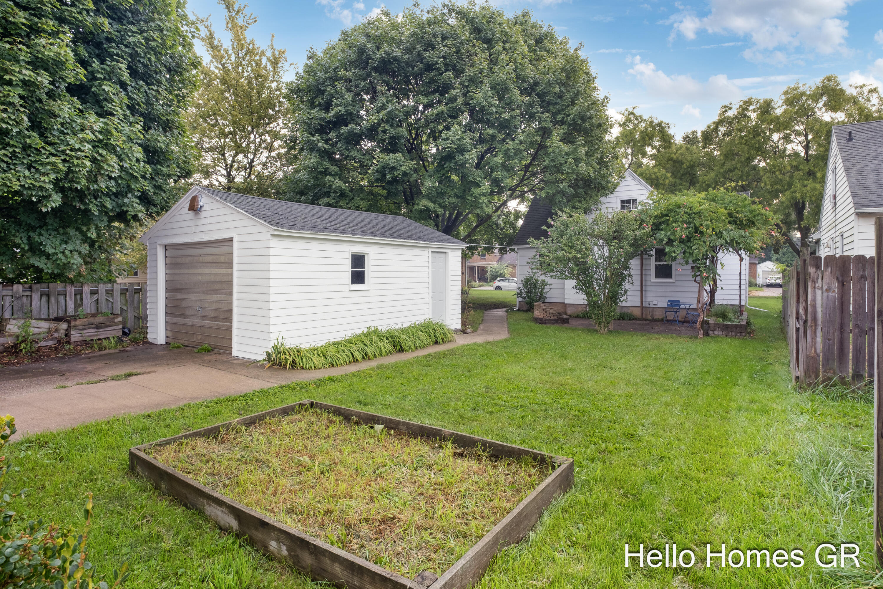 223 Leyden Avenue SW Grand Rapids MI 49504